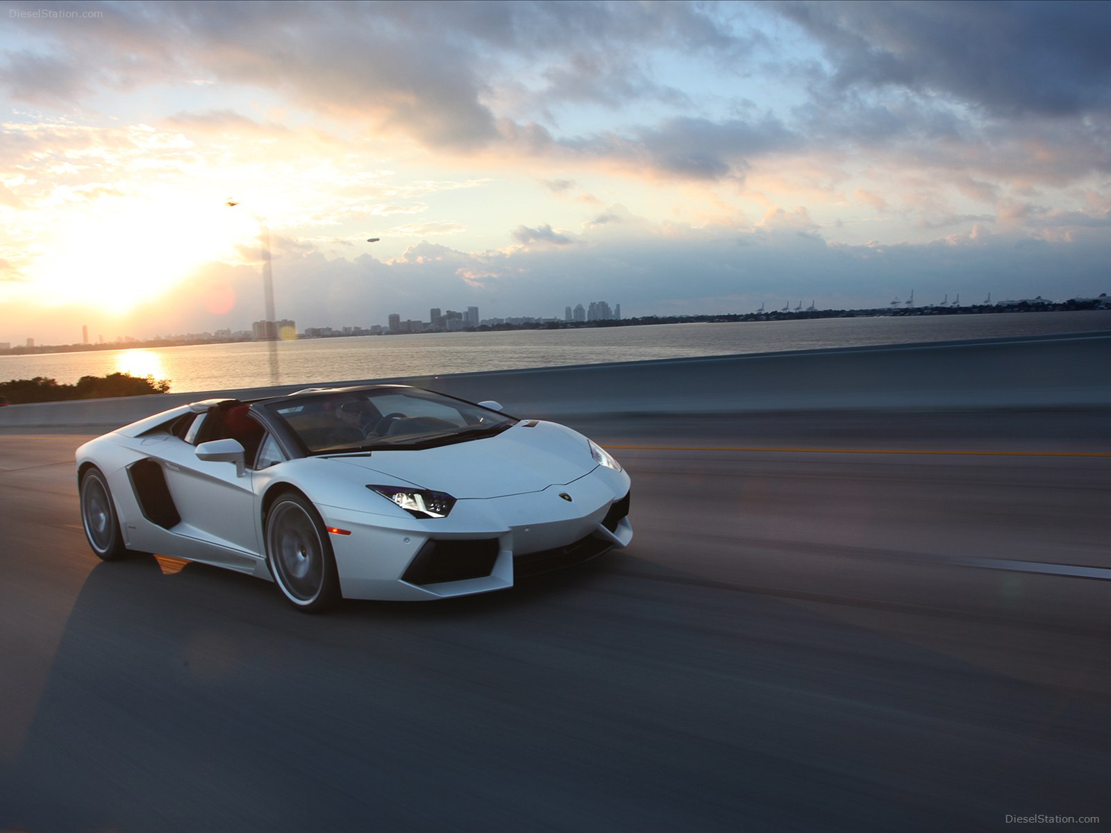 Lamborghini Aventador LP700 4 Roadster 2014 Lamborghini Aventador LP700 4 Roadster 2014