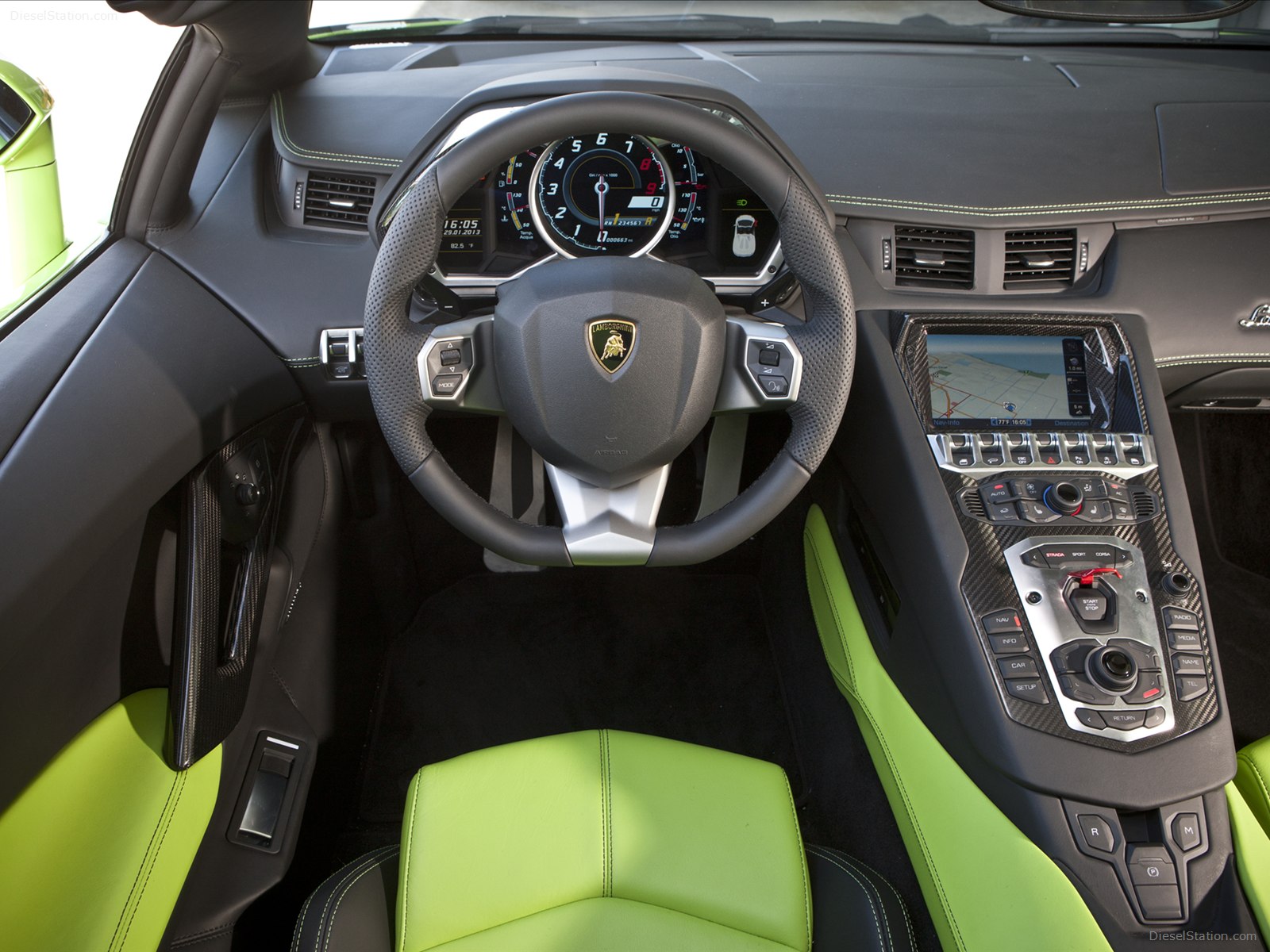 Lamborghini Aventador LP700 4 Roadster 2014 Lamborghini Aventador LP700 4 Roadster 2014
