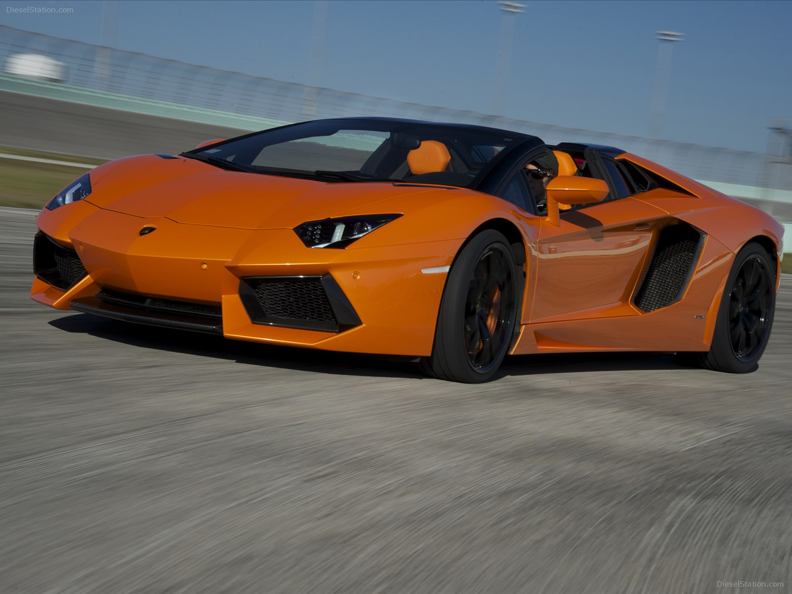 Lamborghini Aventador LP700 4 Roadster 2014 Lamborghini Aventador LP700 4 Roadster 2014
