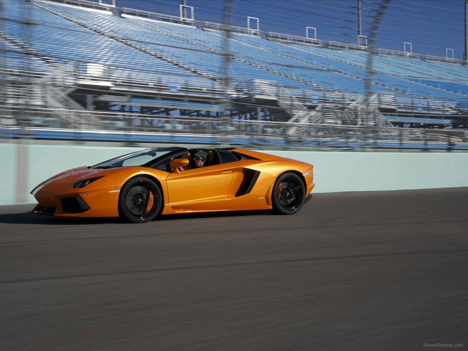 Lamborghini Aventador LP700 4 Roadster 2014 Lamborghini Aventador LP700 4 Roadster 2014