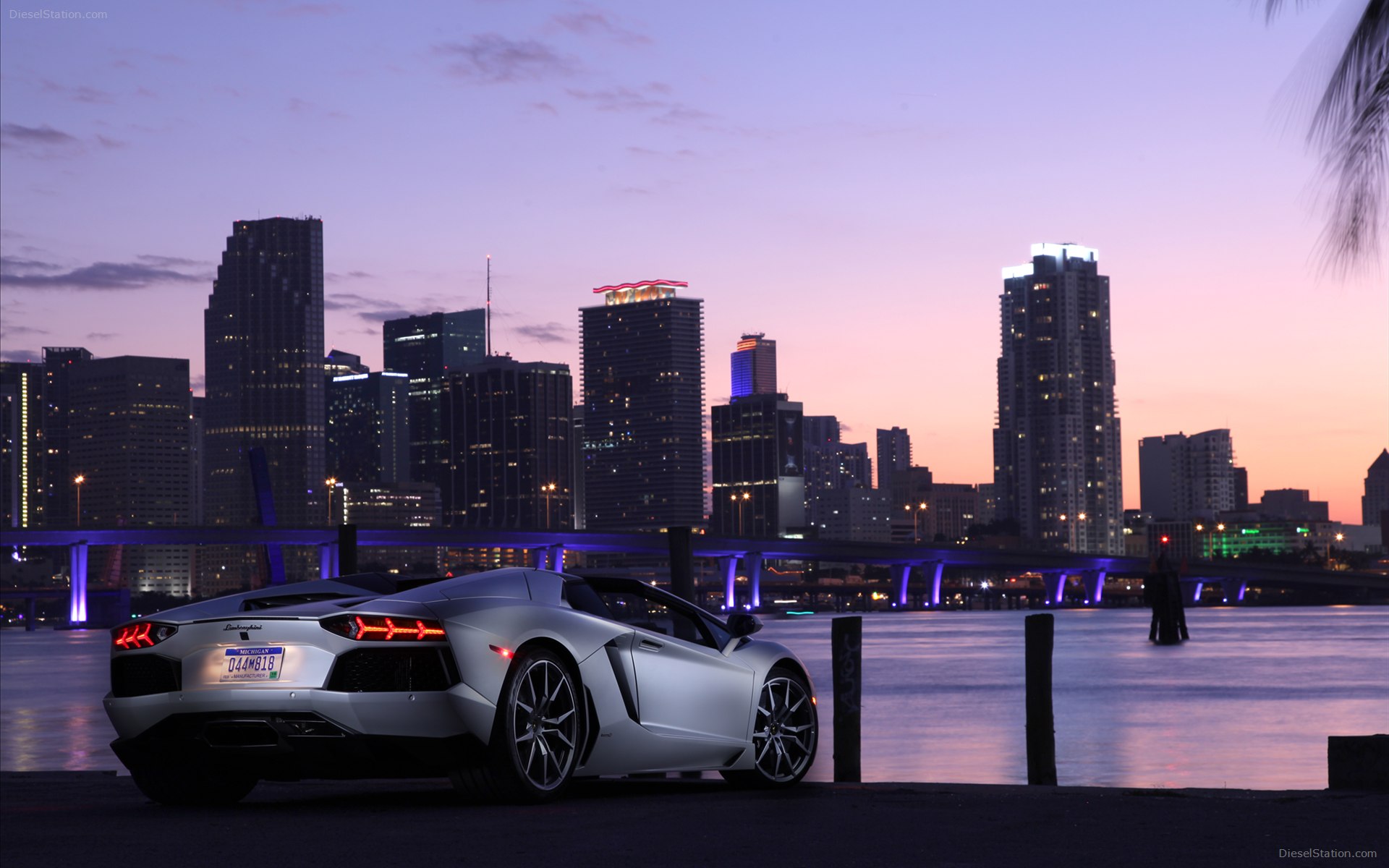 Lamborghini Aventador LP700 4 Roadster 2014 Lamborghini Aventador LP700 4 Roadster 2014