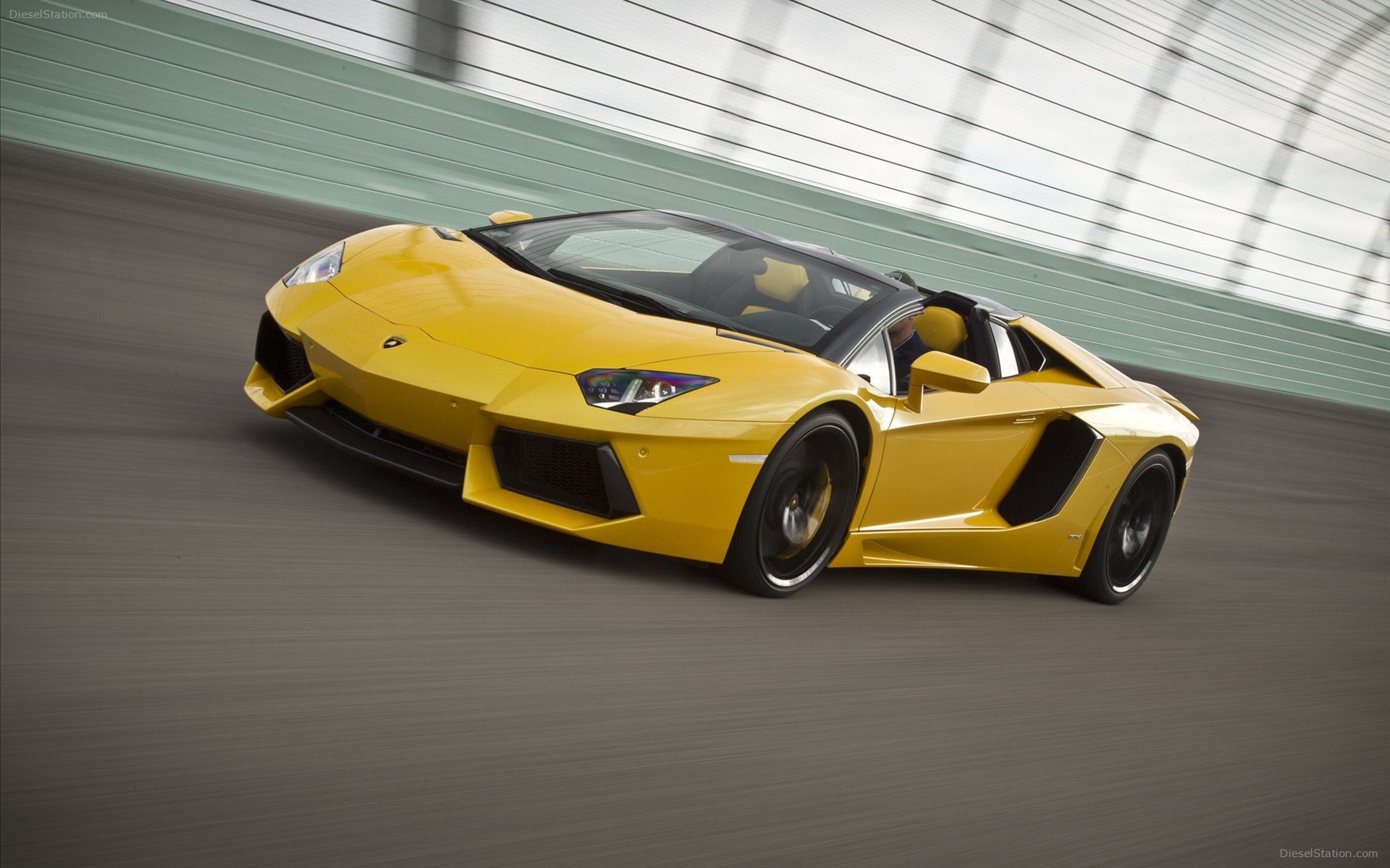 Lamborghini Aventador LP700 4 Roadster 2014 Lamborghini Aventador LP700 4 Roadster 2014