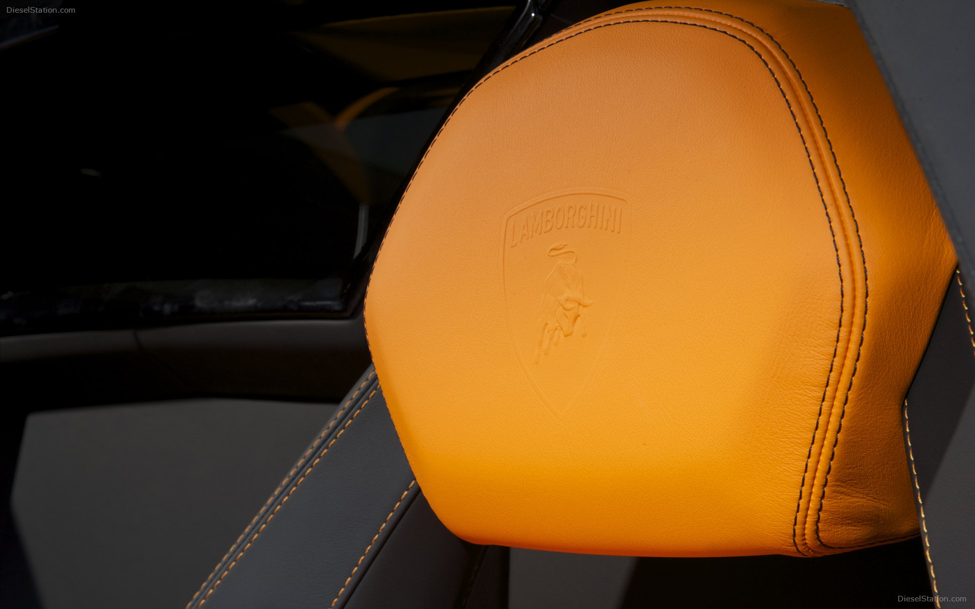 Lamborghini Aventador LP700 4 Roadster 2014 Lamborghini Aventador LP700 4 Roadster 2014