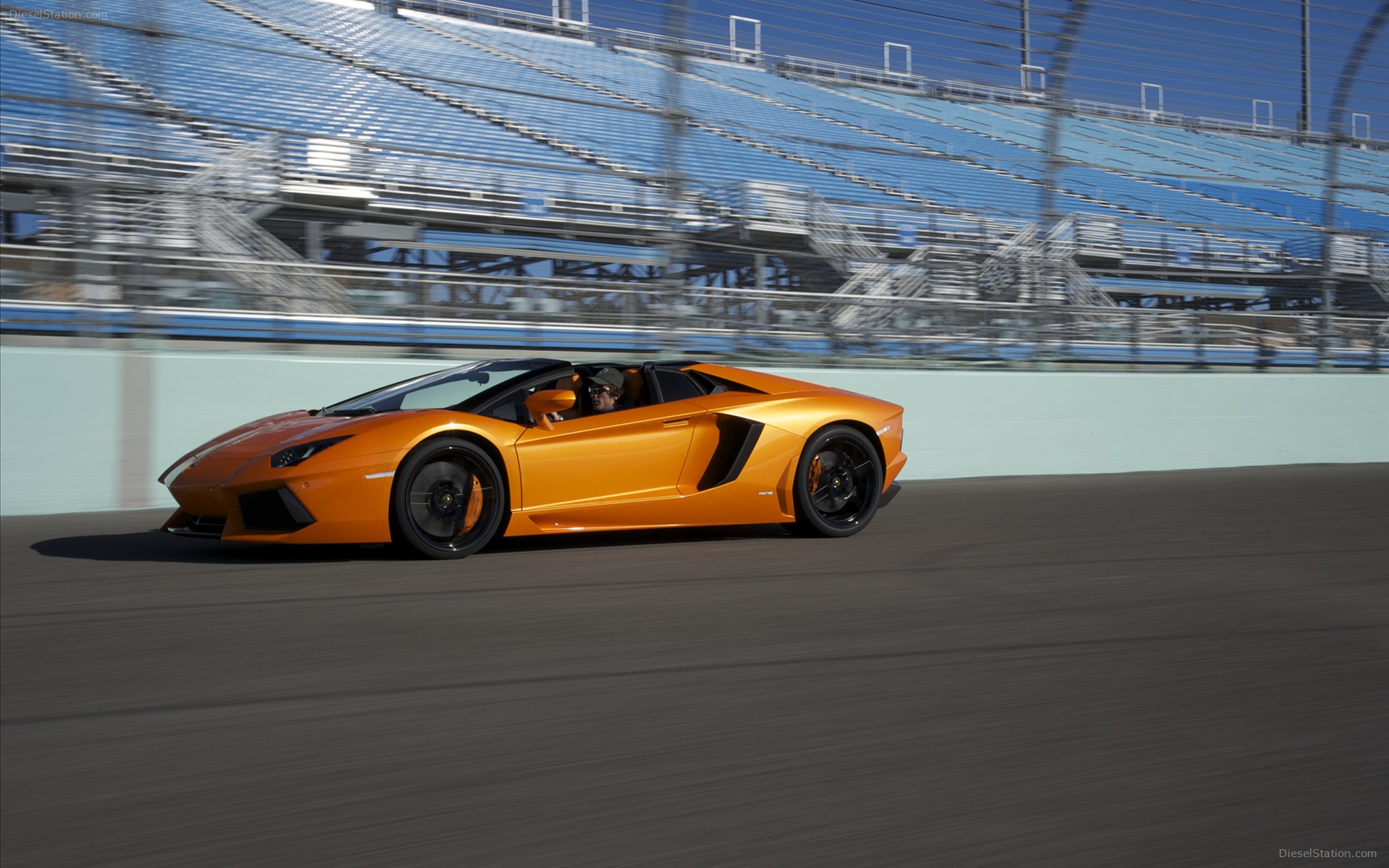 Lamborghini Aventador LP700 4 Roadster 2014 Lamborghini Aventador LP700 4 Roadster 2014