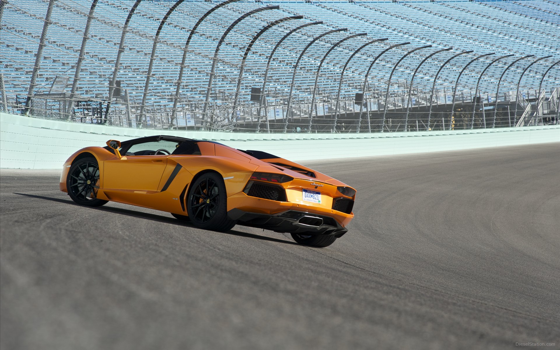 Lamborghini Aventador LP700 4 Roadster 2014 Lamborghini Aventador LP700 4 Roadster 2014