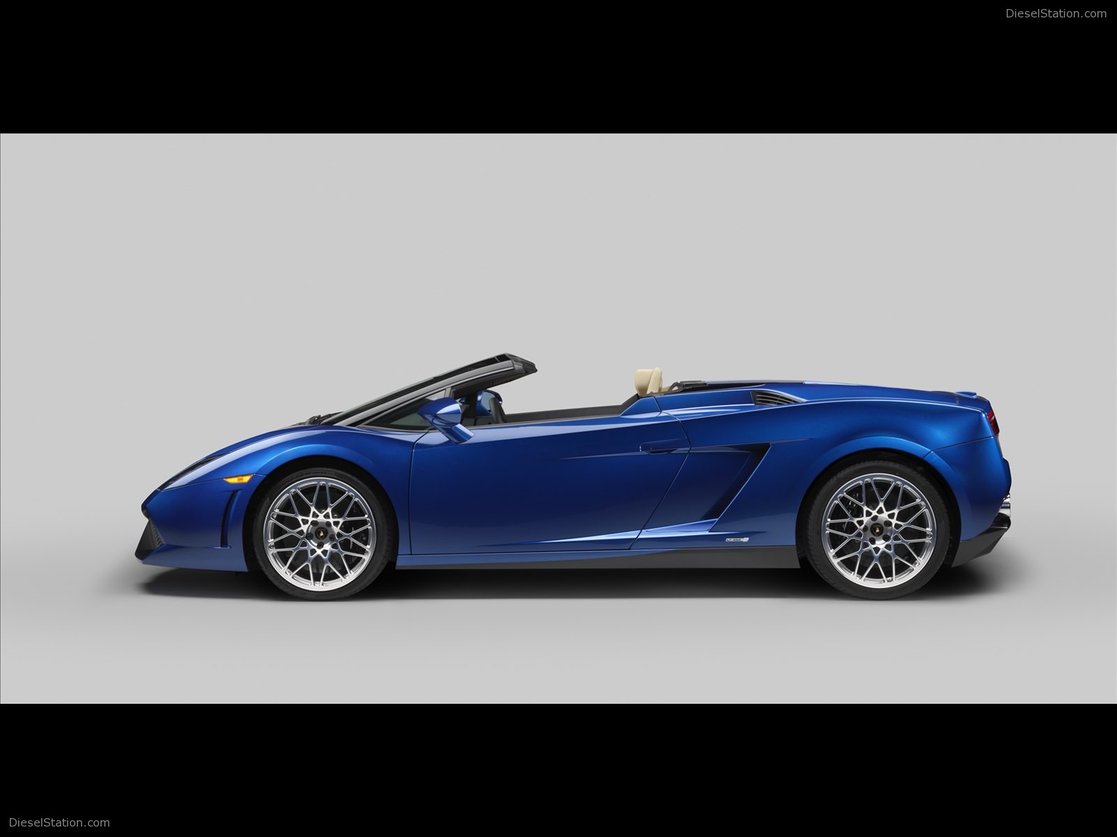 Lamborghini Gallardo LP 550 2 Spyder 2012 Lamborghini Gallardo LP 550 2 Spyder 2012