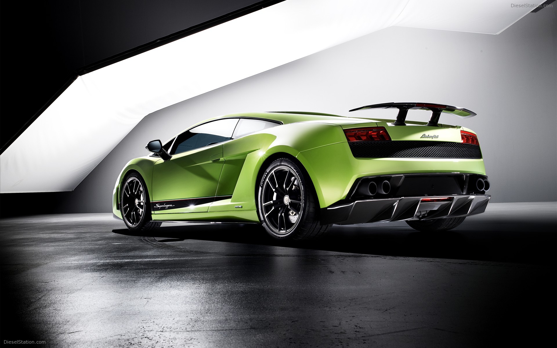 Lamborghini Gallardo LP 570-4 Superleggera 2011 Lamborghini Gallardo LP 570-4 Superleggera 2011