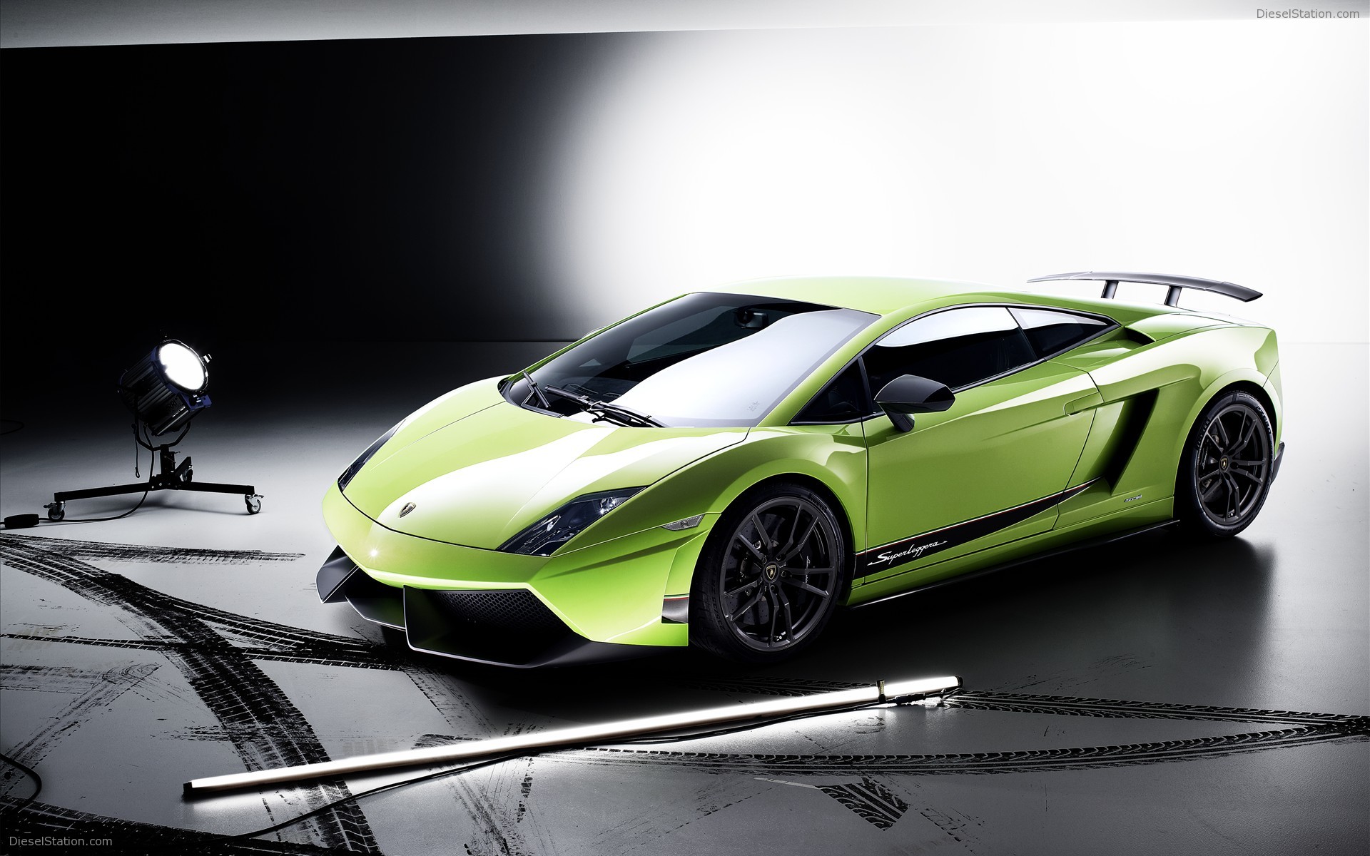 Lamborghini Gallardo LP 570-4 Superleggera 2011 Lamborghini Gallardo LP 570-4 Superleggera 2011