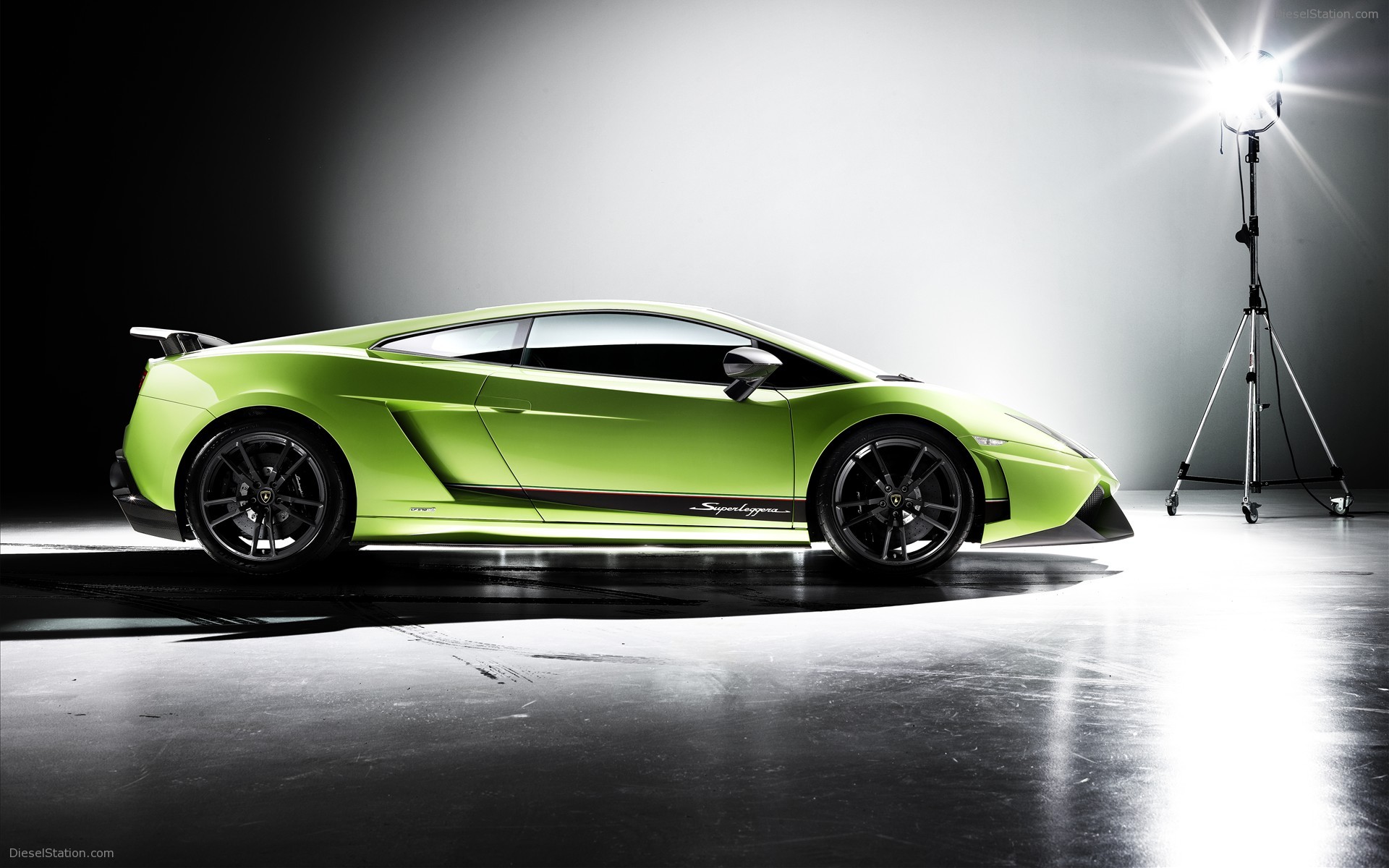 Lamborghini Gallardo LP 570-4 Superleggera 2011 Lamborghini Gallardo LP 570-4 Superleggera 2011