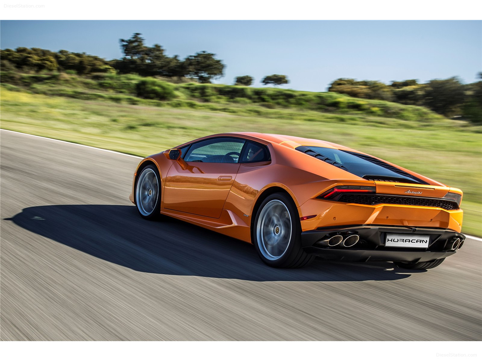 Lamborghini Huracan LP610-4 Spyder 2017 Lamborghini Huracan LP610-4 Spyder 2017