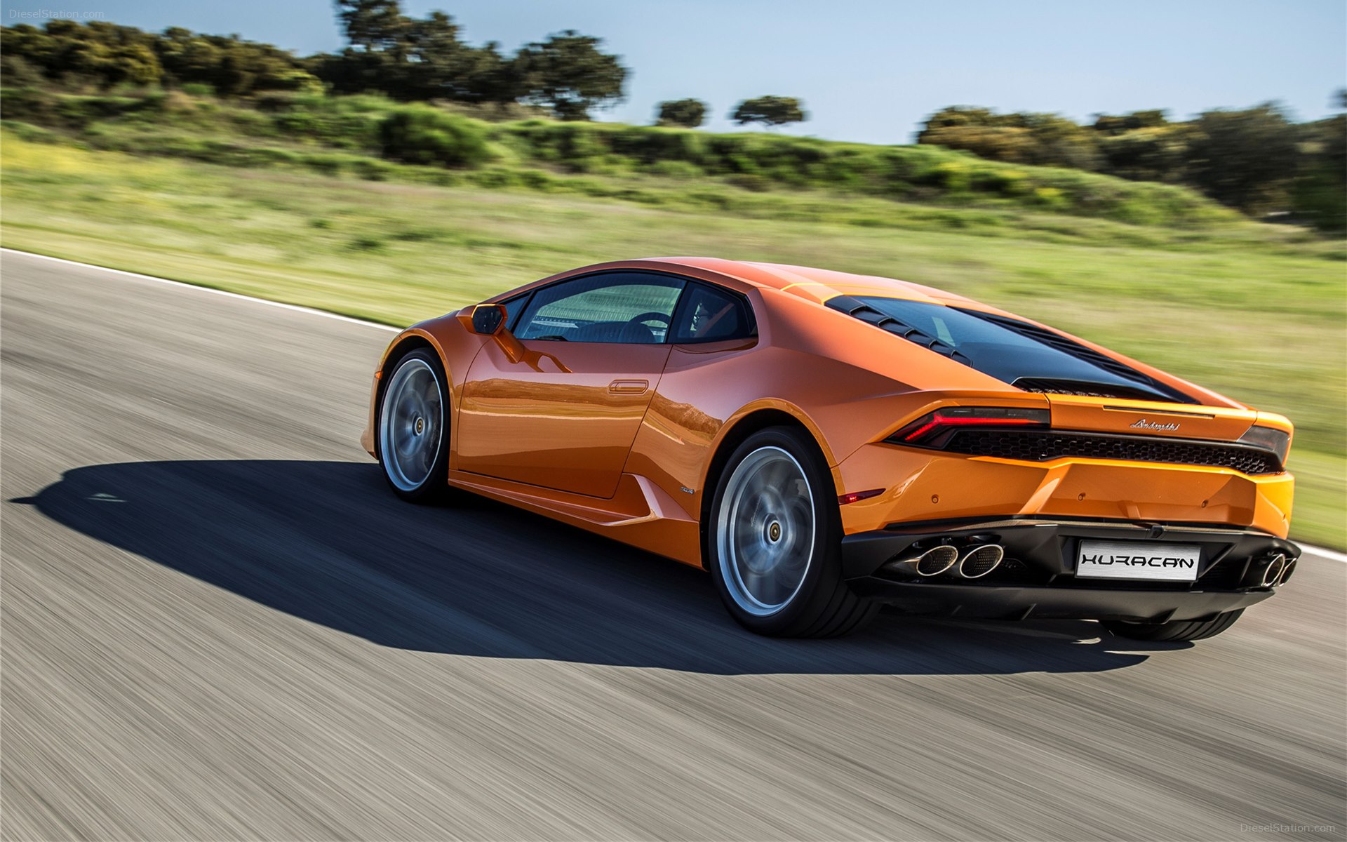 Lamborghini Huracan LP610-4 Spyder 2017 Lamborghini Huracan LP610-4 Spyder 2017