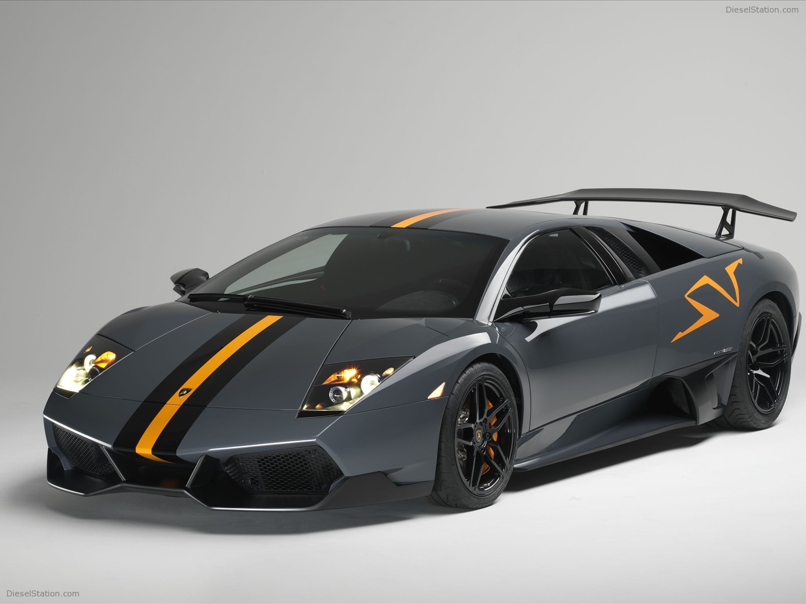 Lamborghini Murcielago LP 670-4 SuperVeloce China Limited Edition