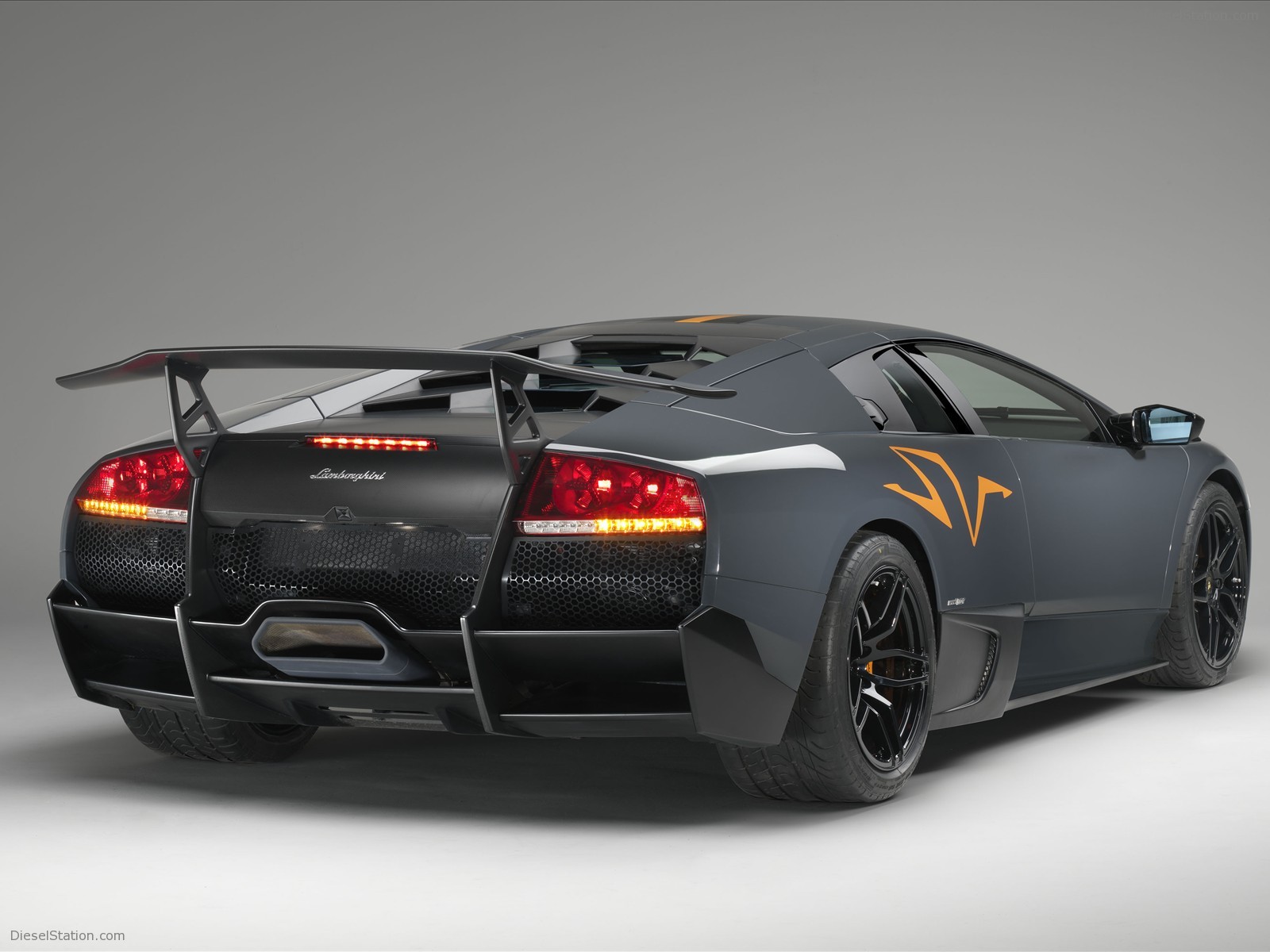 Lamborghini Murcielago LP 670-4 SuperVeloce China Limited Edition Lamborghini Murcielago LP 670-4 SuperVeloce China Limited Edition