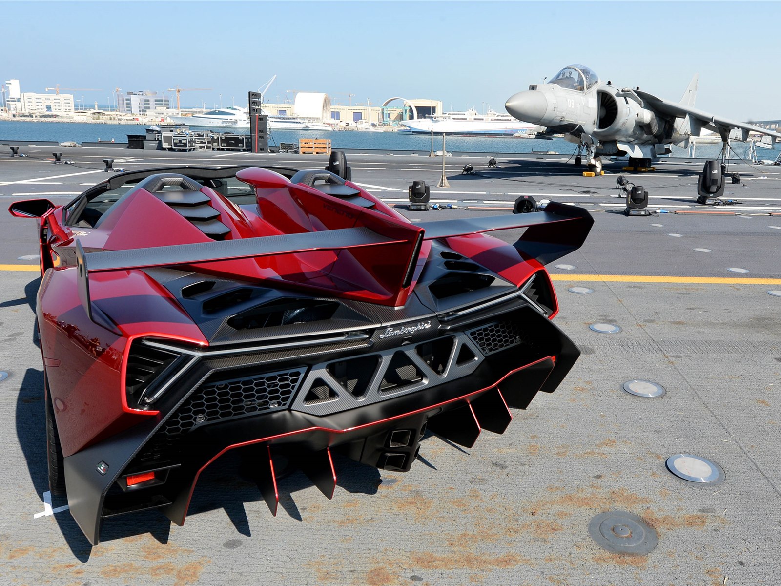 Lamborghini Veneno Roadster 2014