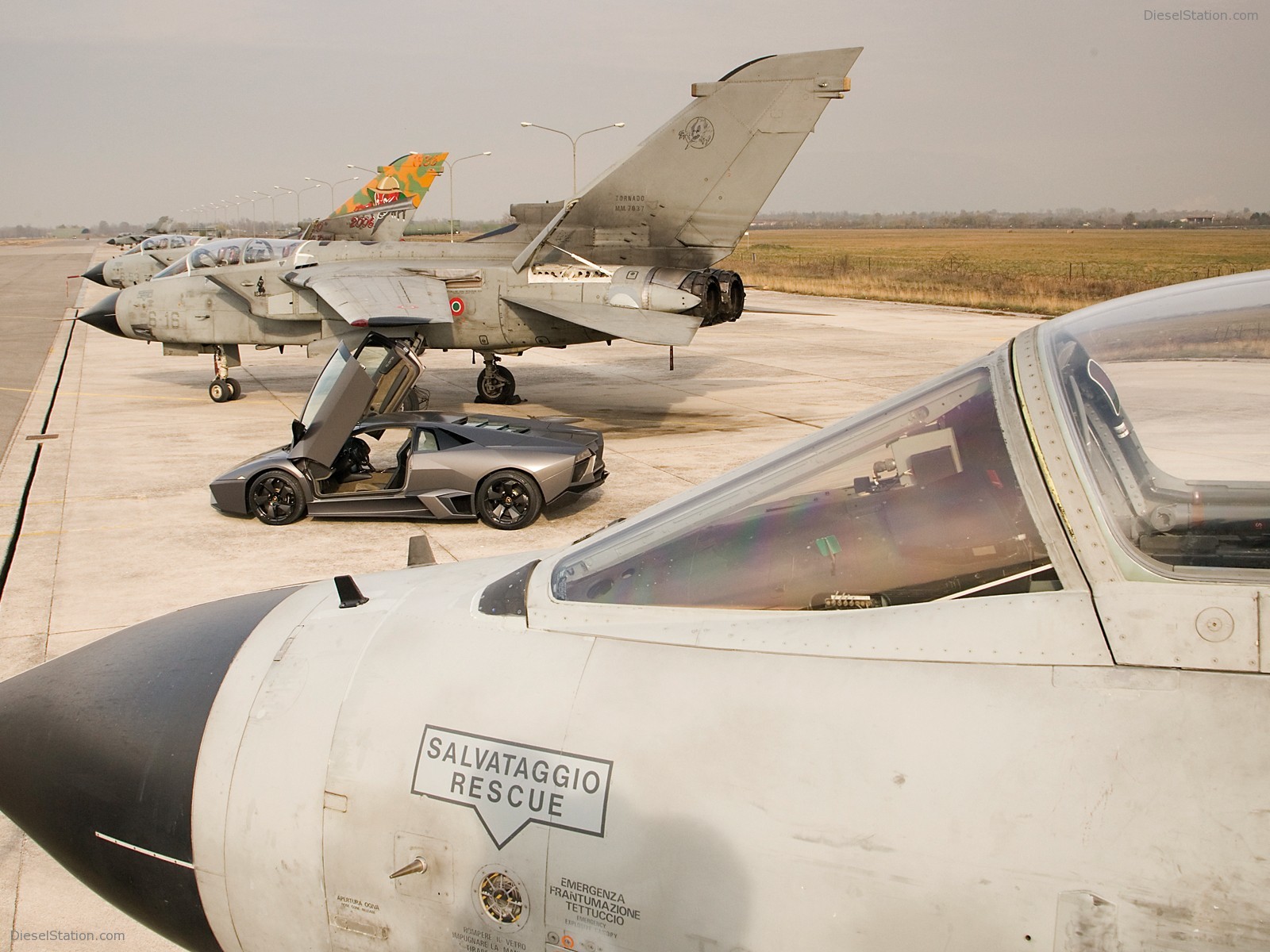 Lamborghini Reventon vs Tornado Jet Fighter
