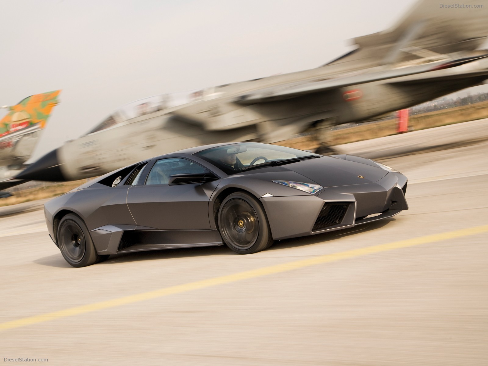 Lamborghini Reventon vs Tornado Jet Fighter