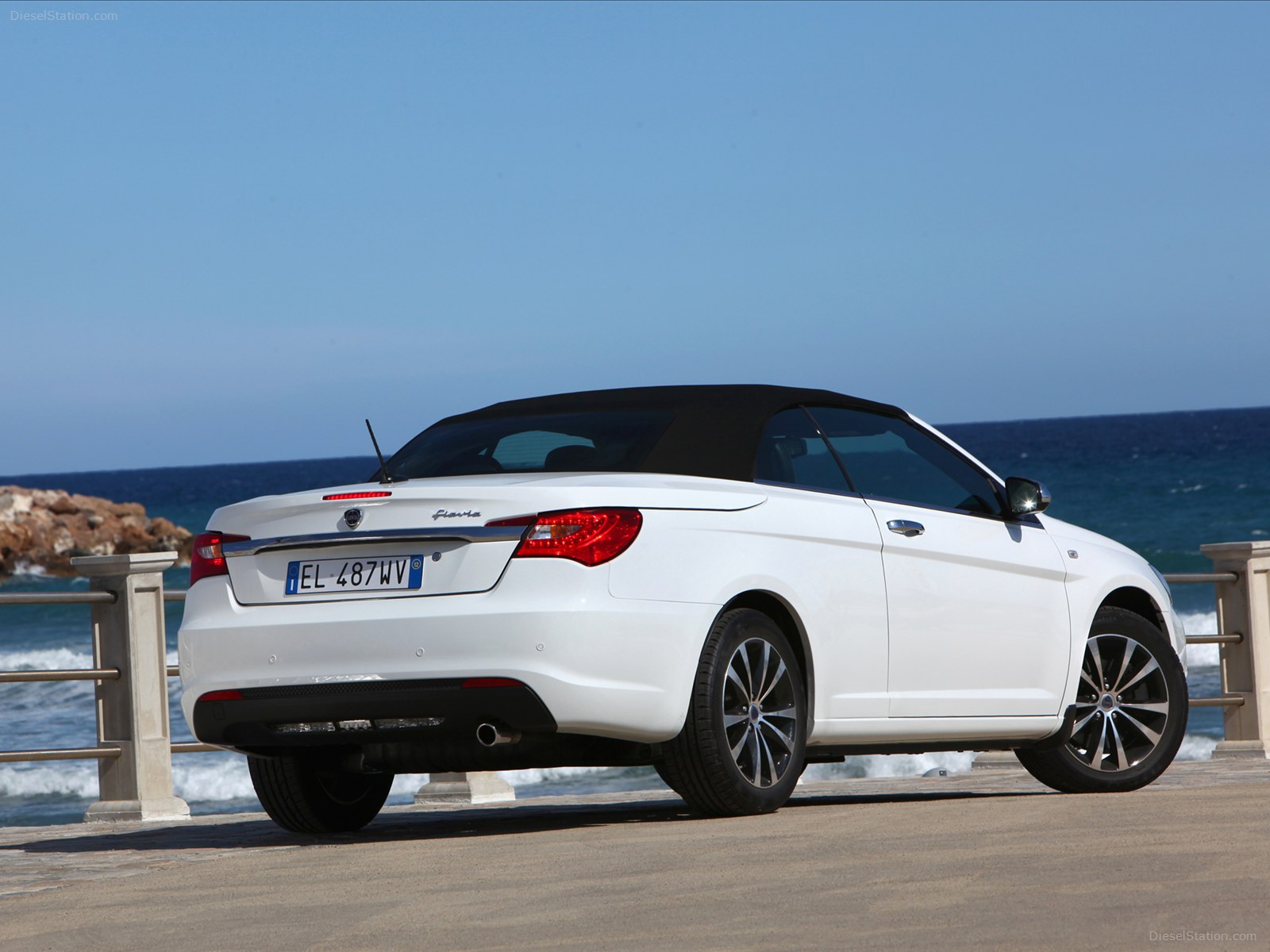 Lancia Flavia 2013