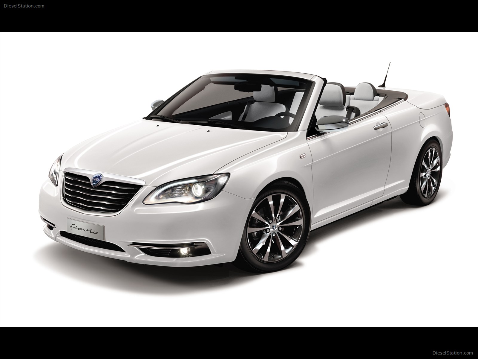 Lancia Flavia 2013
