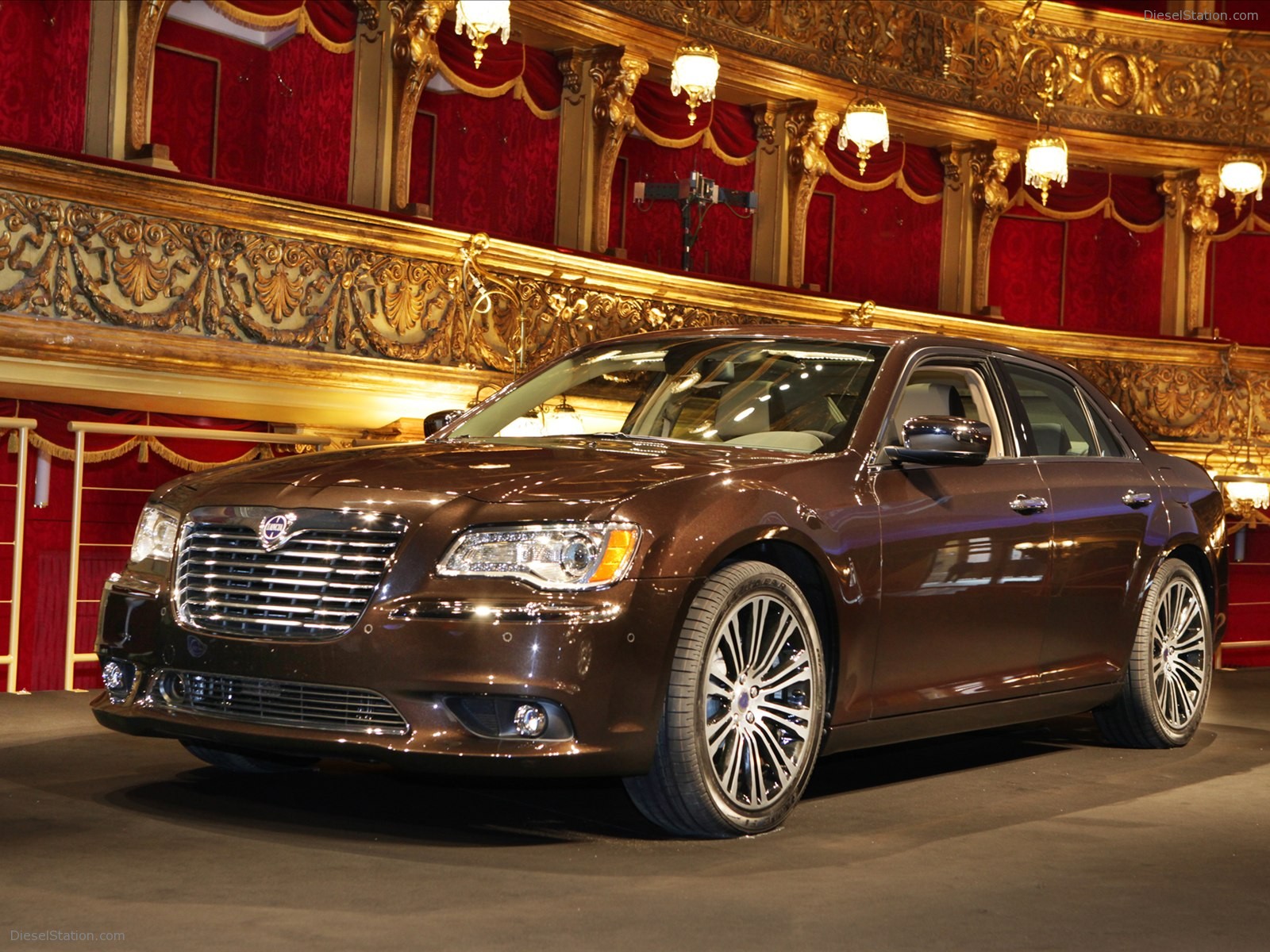 Lancia Thema 2012