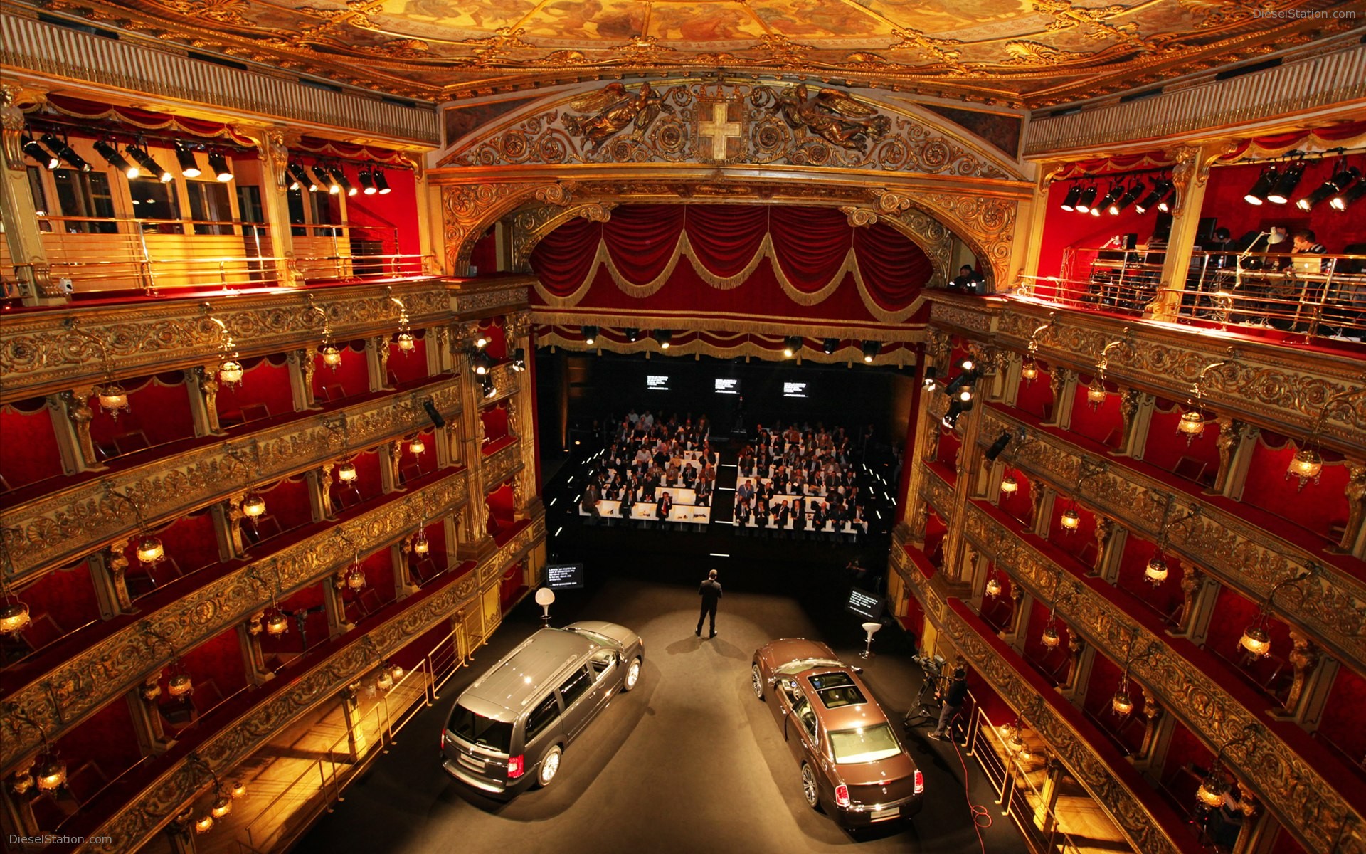 Lancia Thema 2012