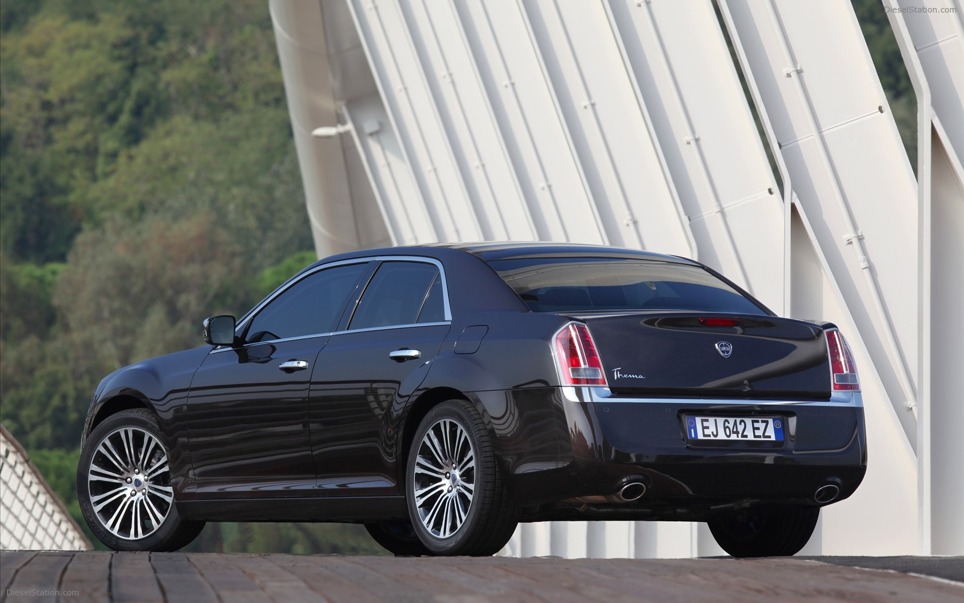 Lancia Thema 2012