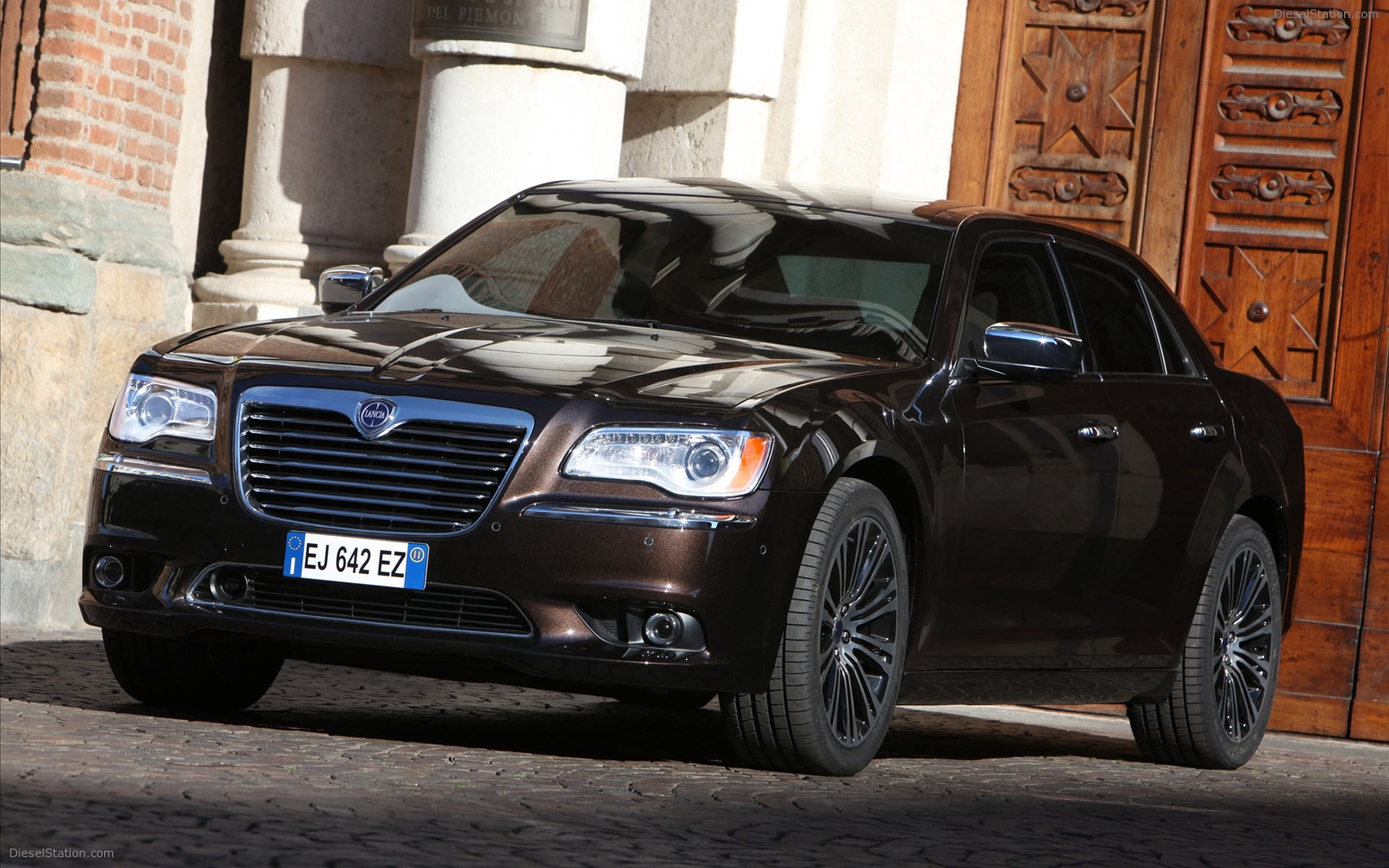 Lancia Thema 2012