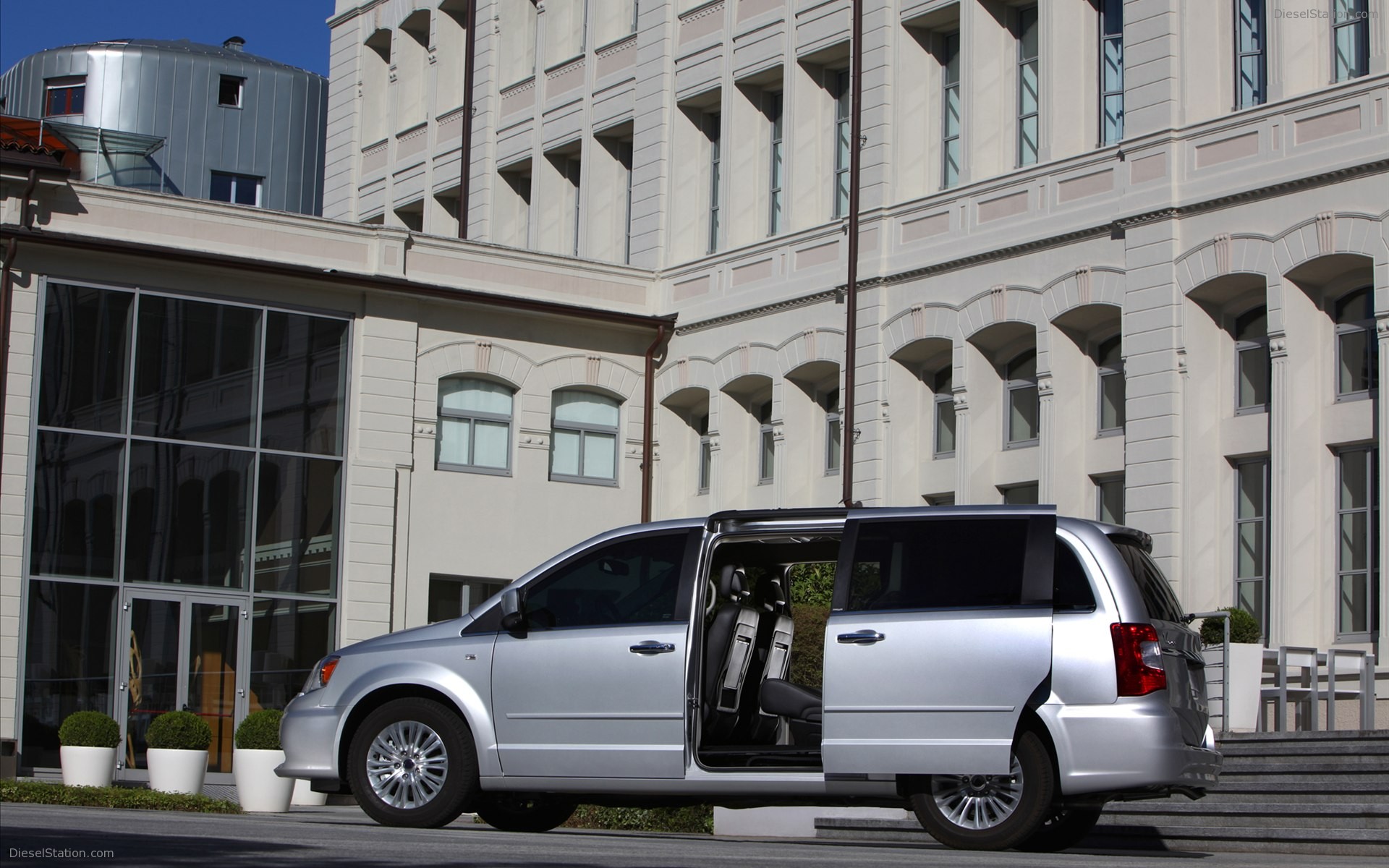 Lancia Voyager 2012