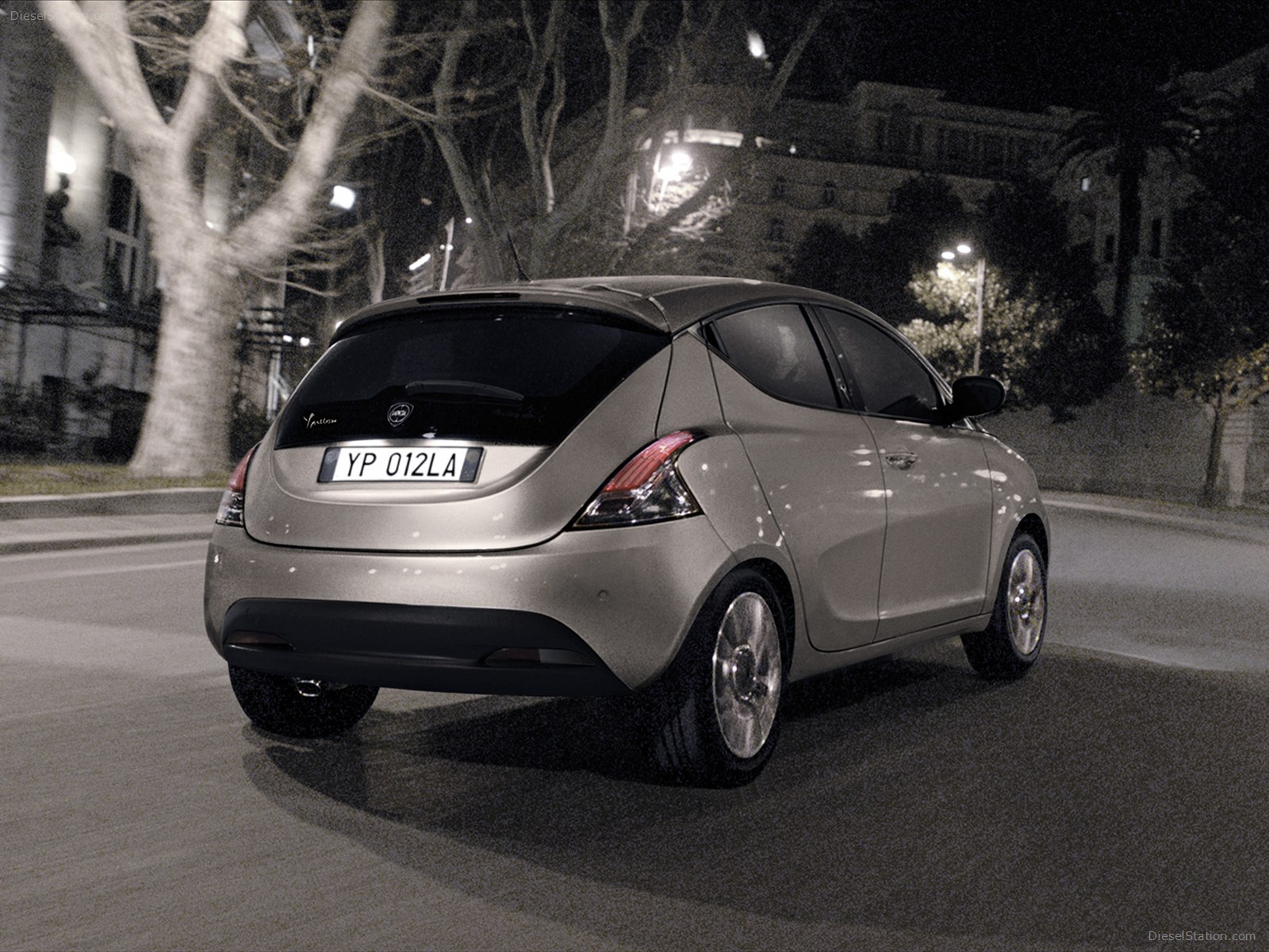 Lancia Ypsilon Ecochic Methane 2013
