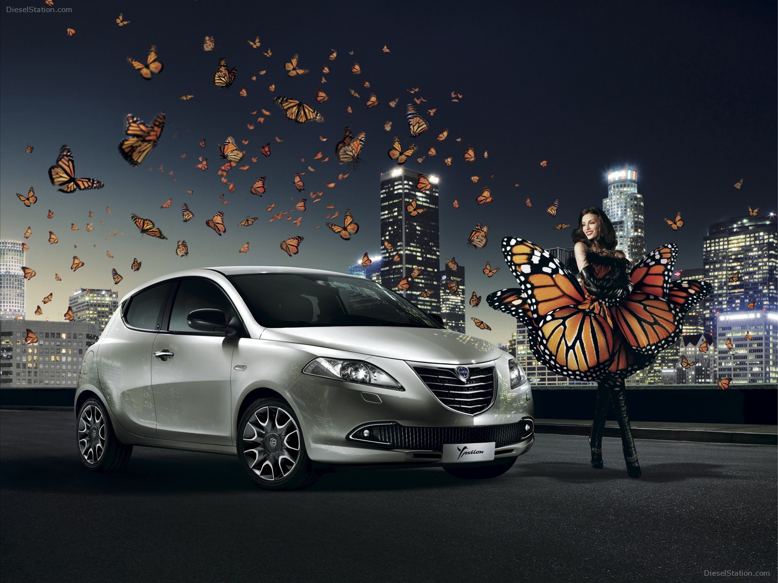 Lancia Ypsilon Ecochic Methane 2013