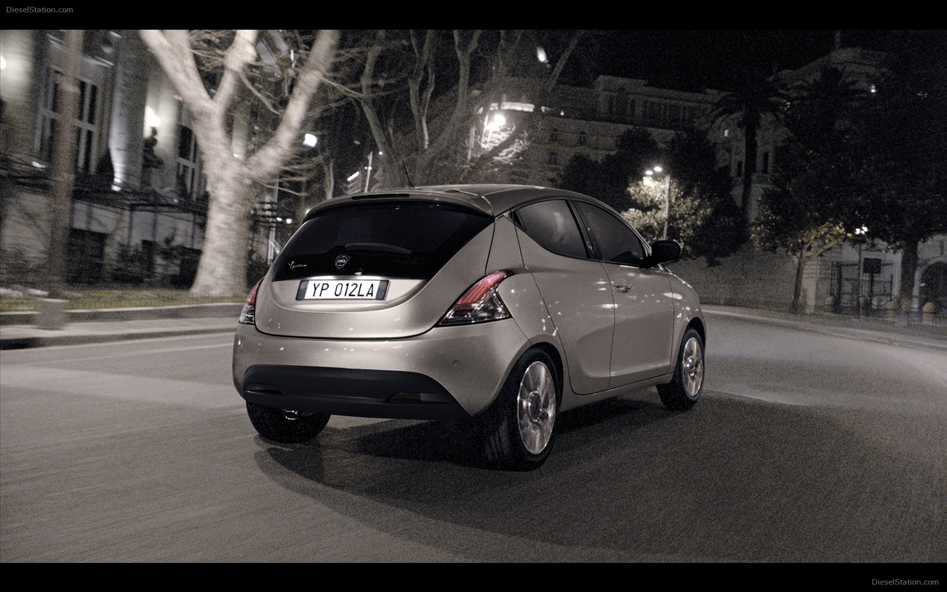 Lancia Ypsilon Ecochic Methane 2013