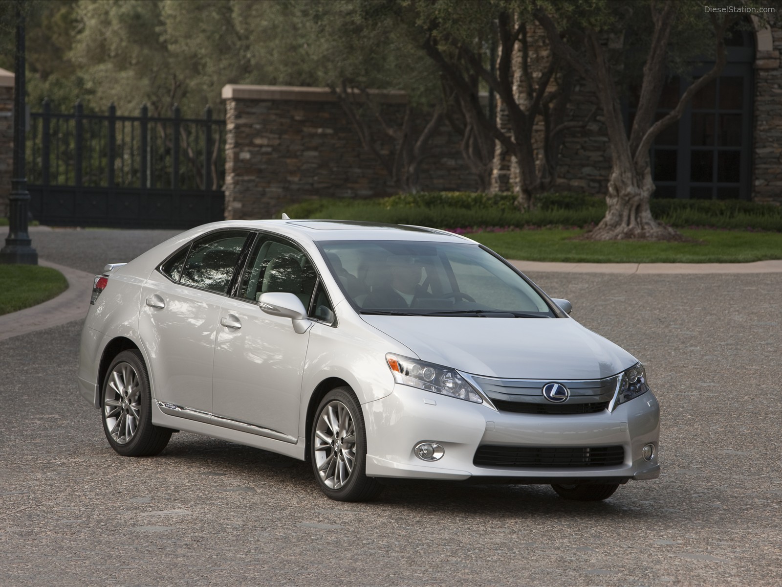 2010 Lexus HS 250h Luxury Hybrid