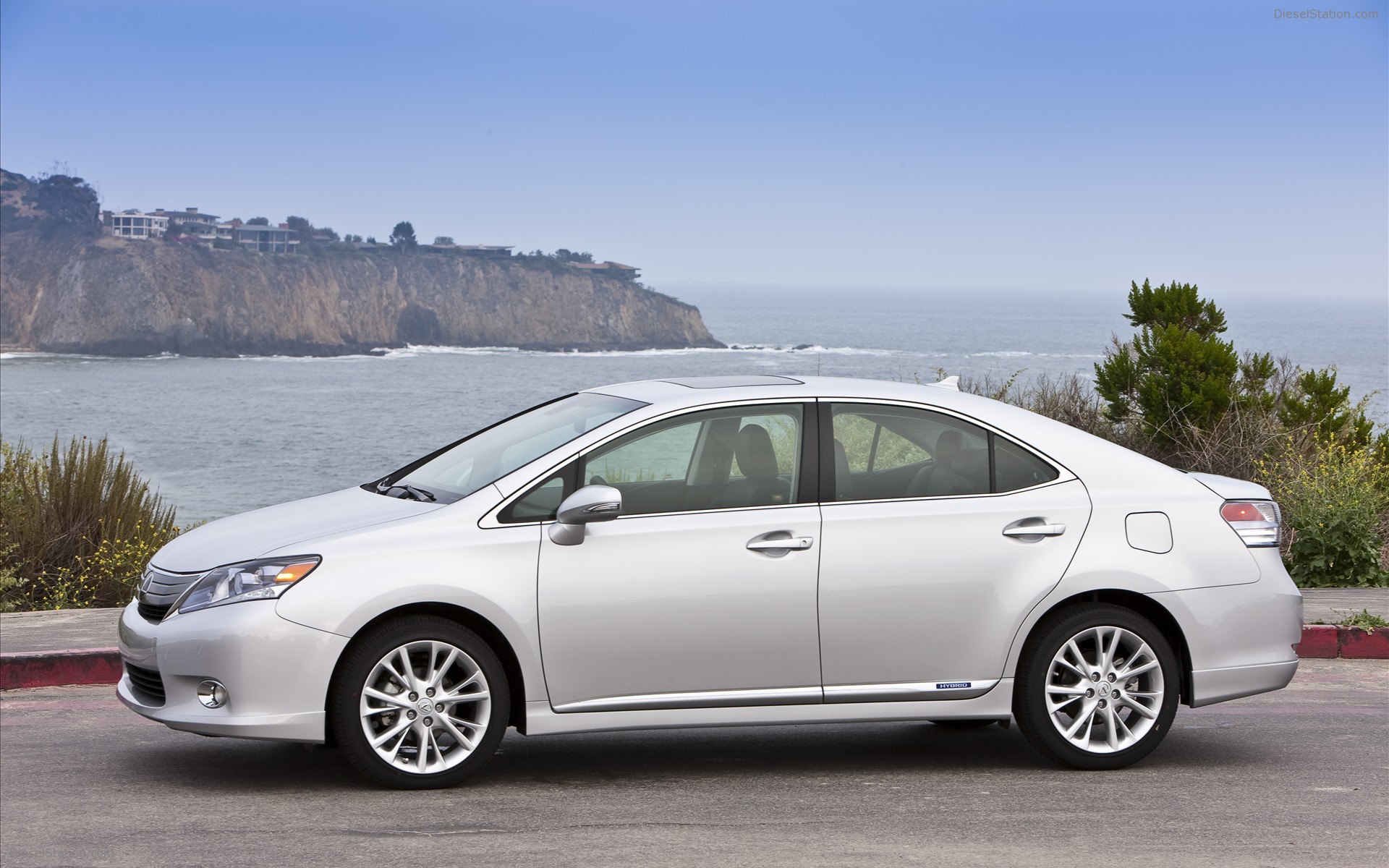 2010 Lexus HS 250h Luxury Hybrid