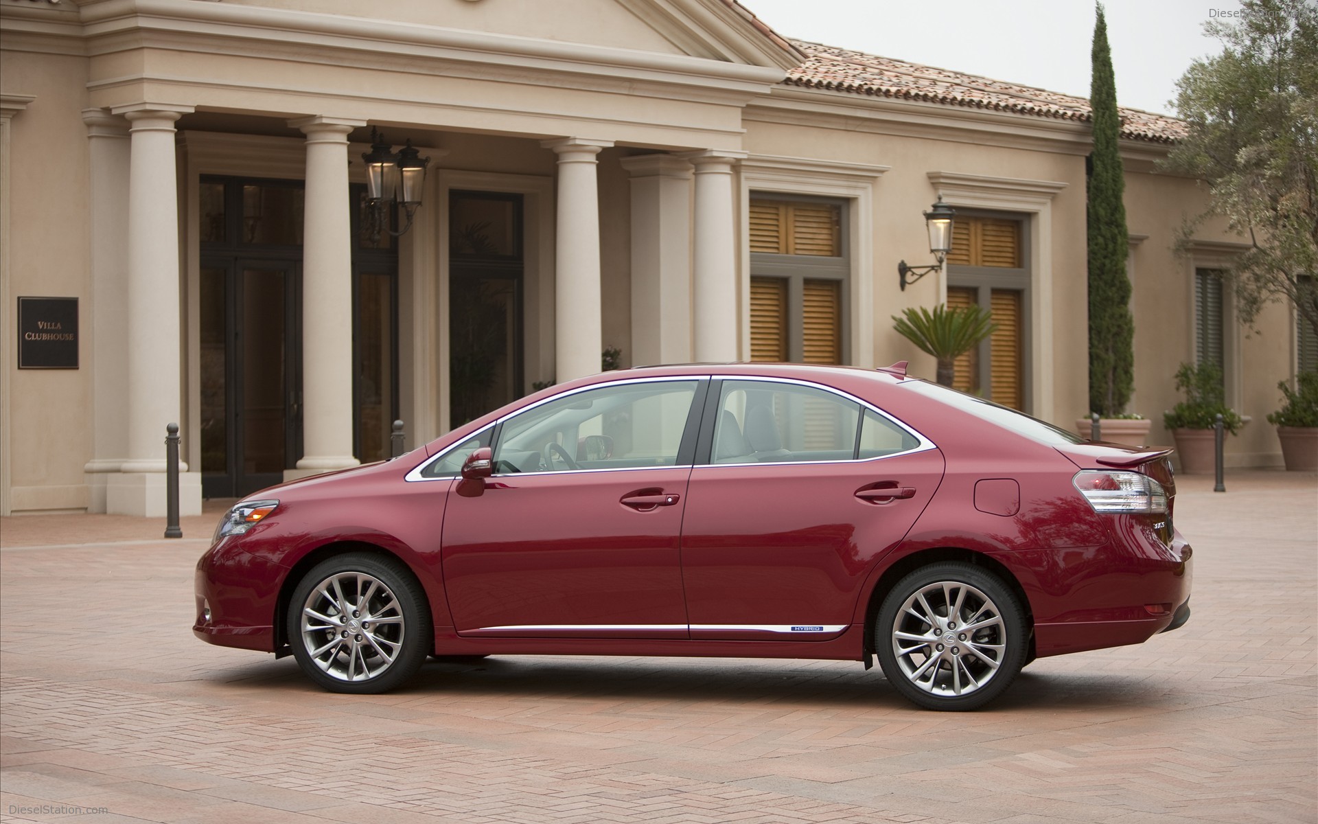 2010 Lexus HS 250h Luxury Hybrid