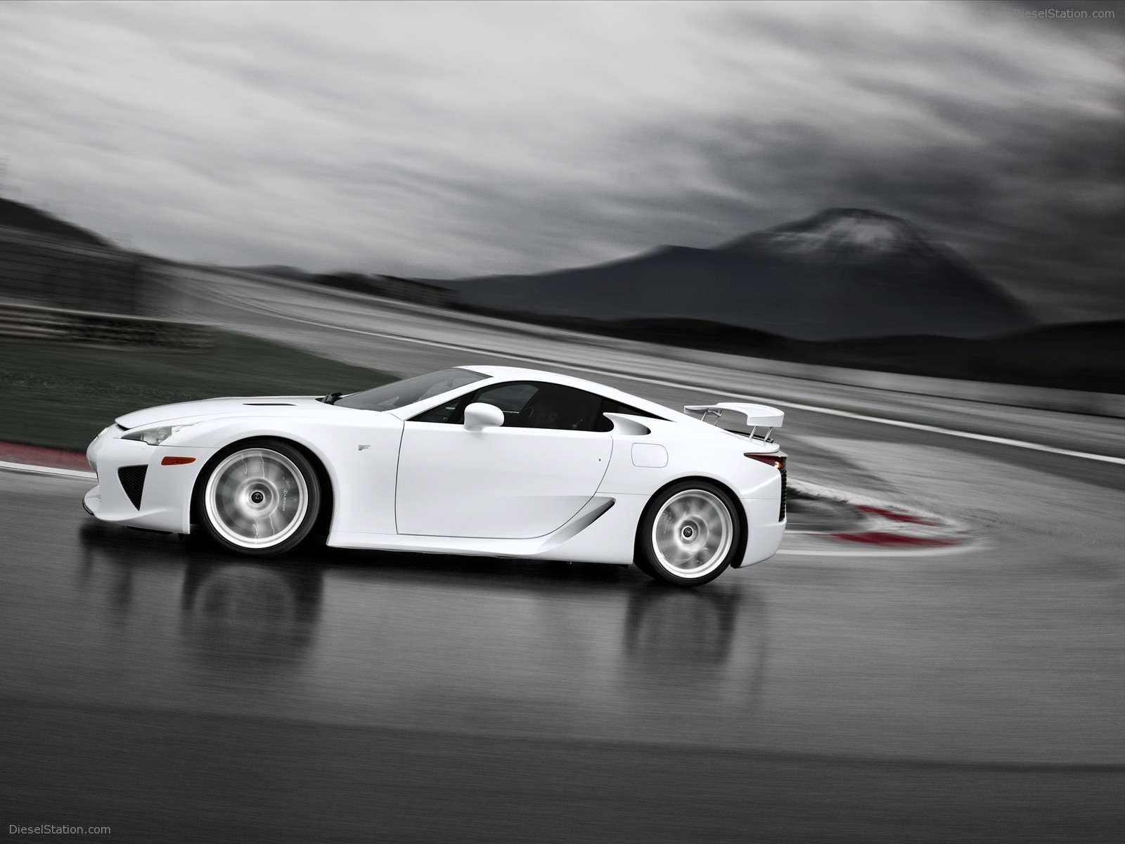 2011 Lexus LFA