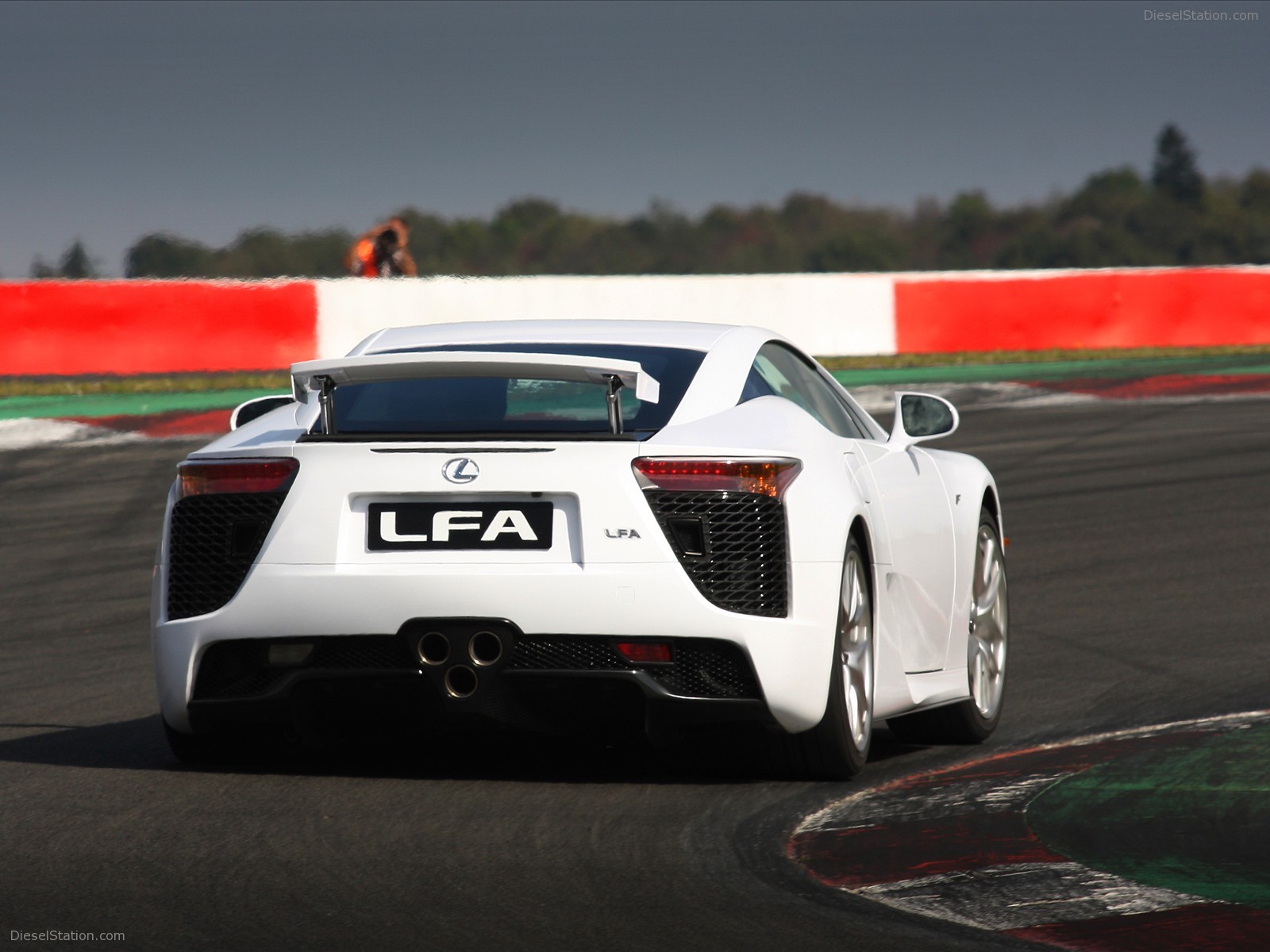 2011 Lexus LFA