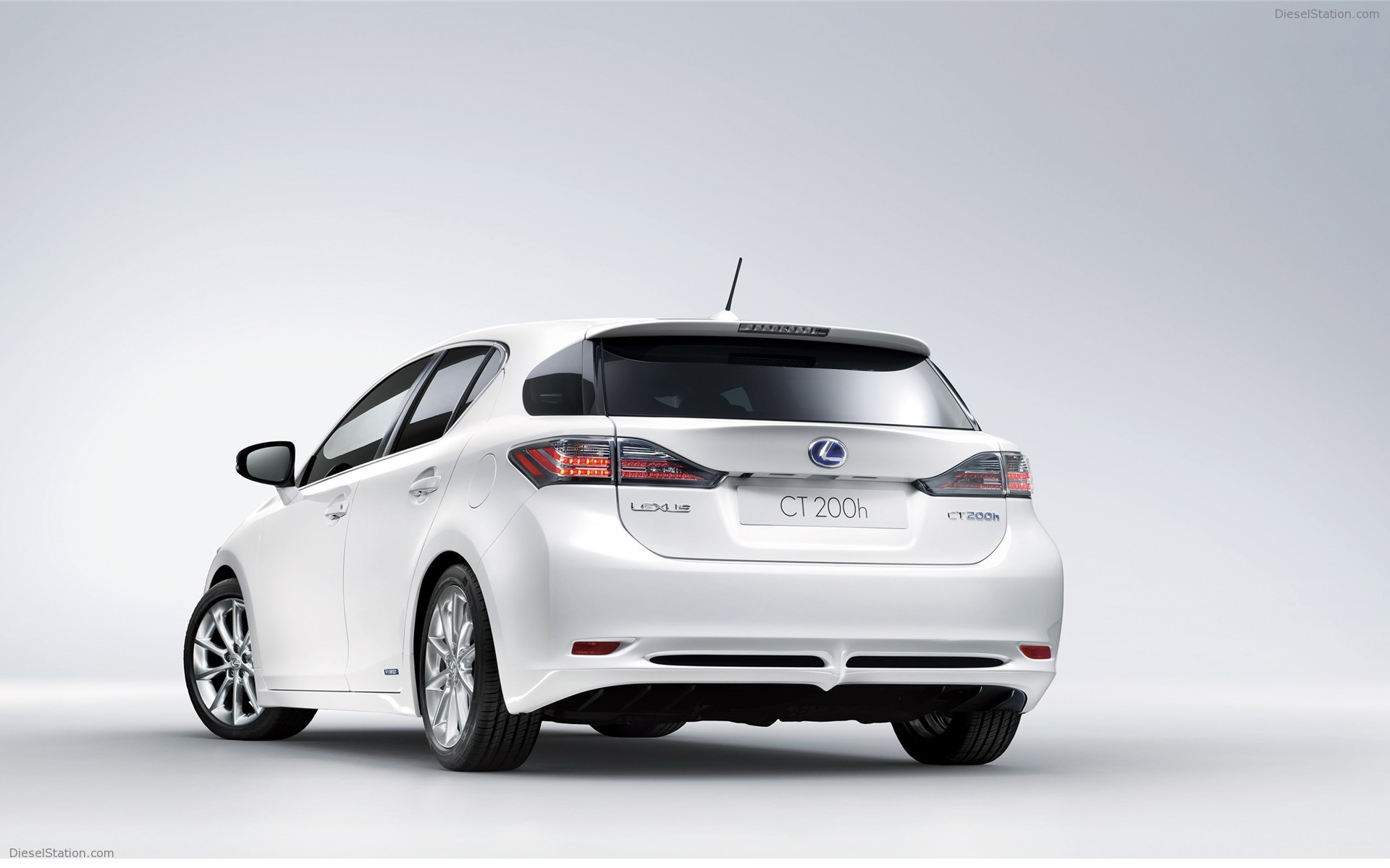 Lexus CT 200h 2011