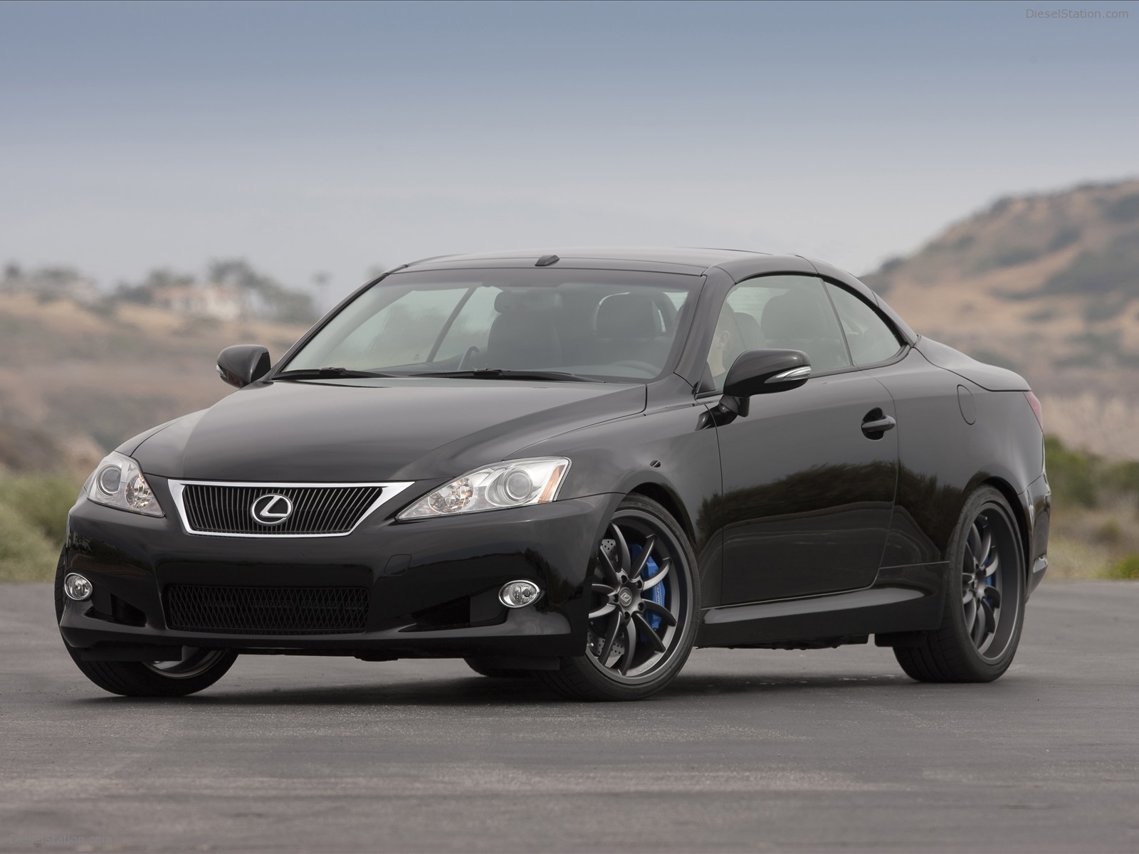 Lexus IS C gets the F-Sport Treatment