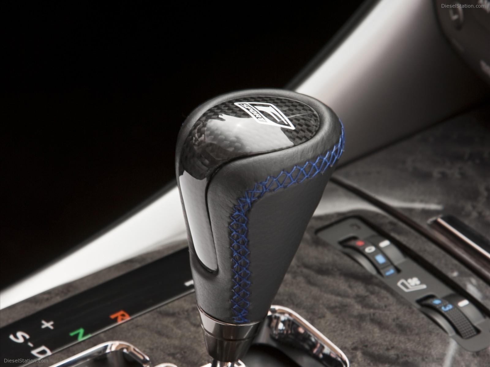 Lexus IS C gets the F-Sport Treatment