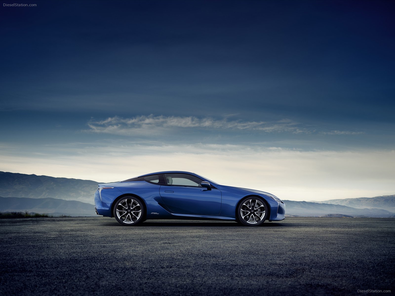 Lexus LC 500h 2017