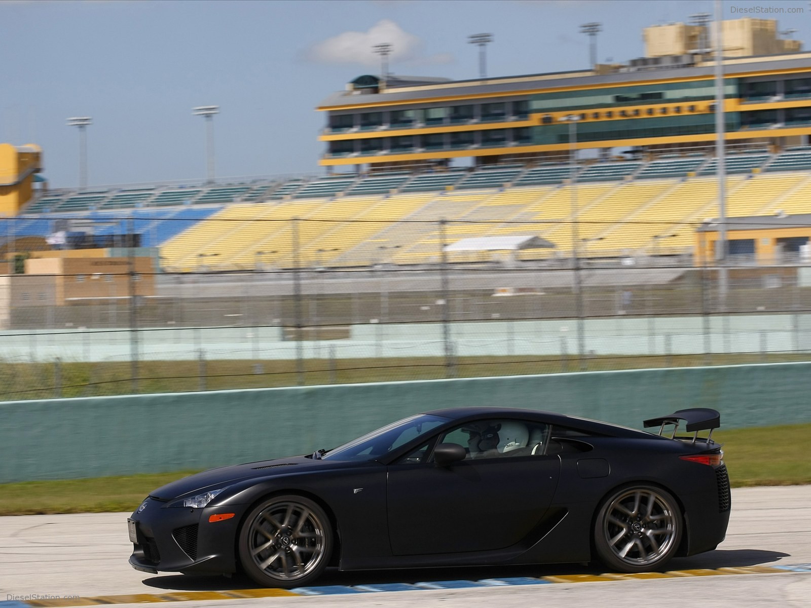 Lexus LFA 2012