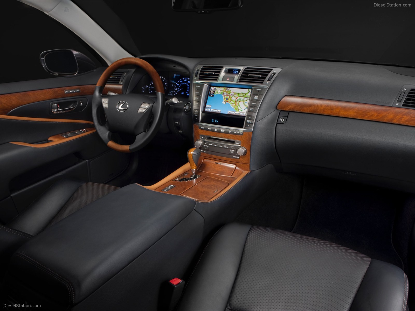 Lexus LS 460 Touring Edition 2011