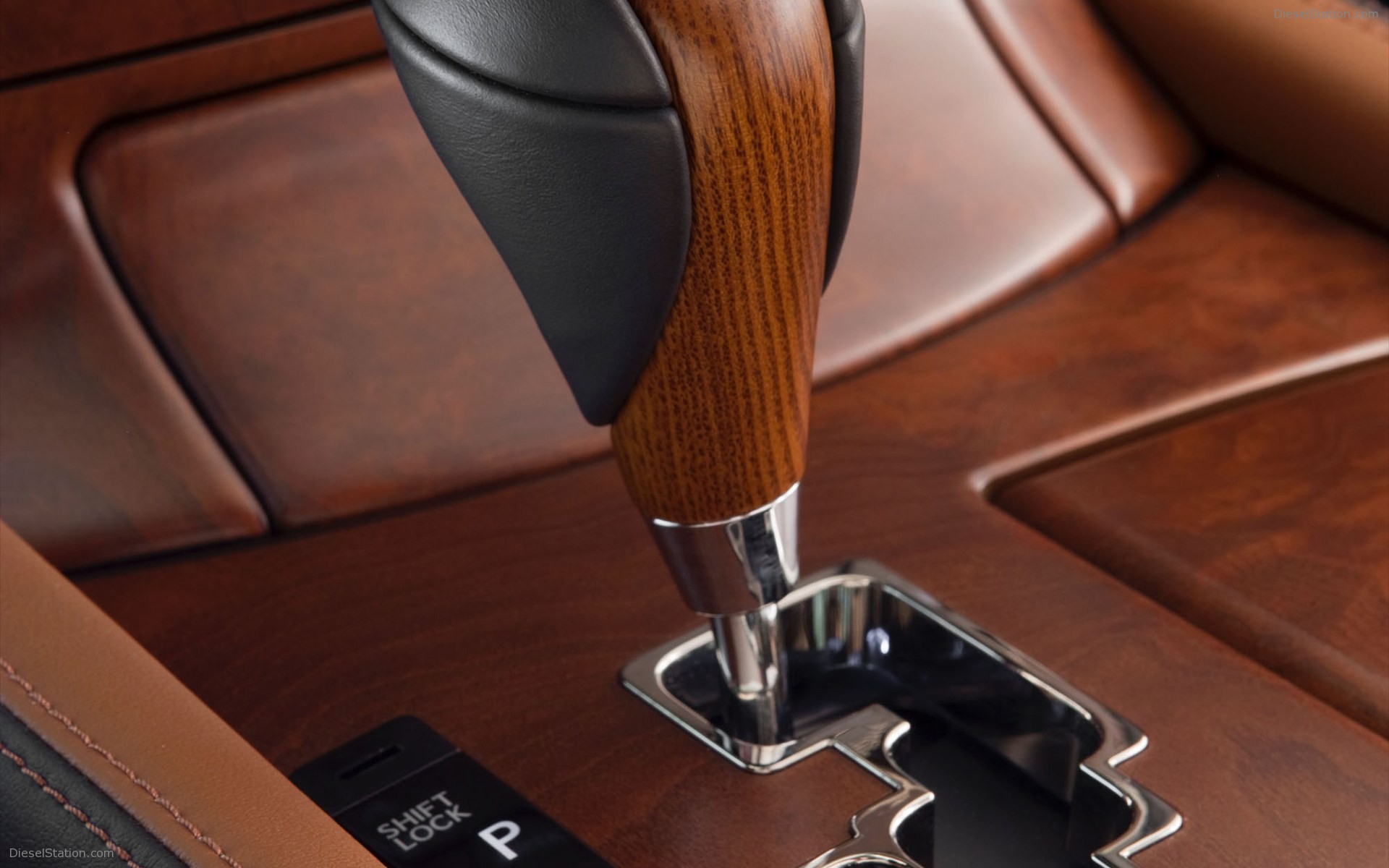 Lexus LS 460 Touring Edition 2011