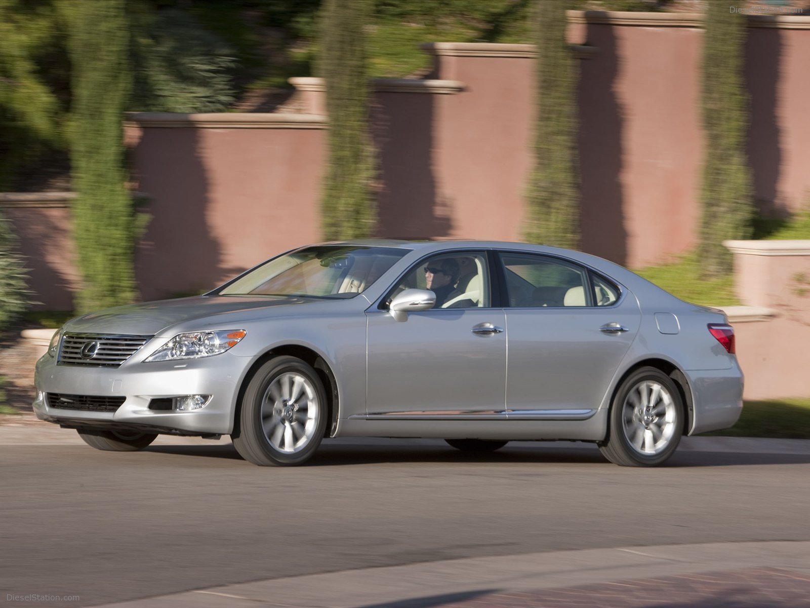 Lexus LS 460 L 2011
