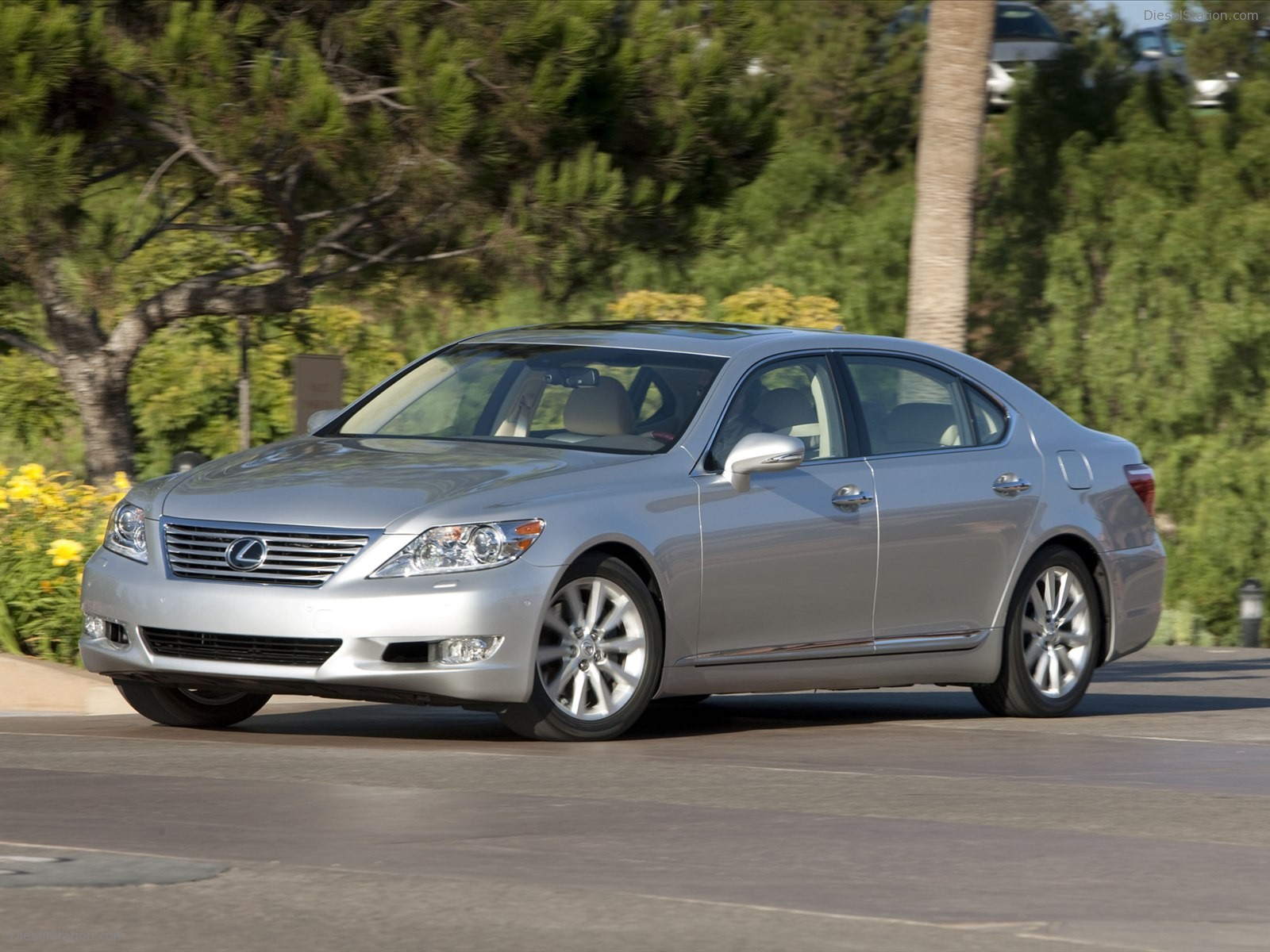 Lexus LS 460 L 2011