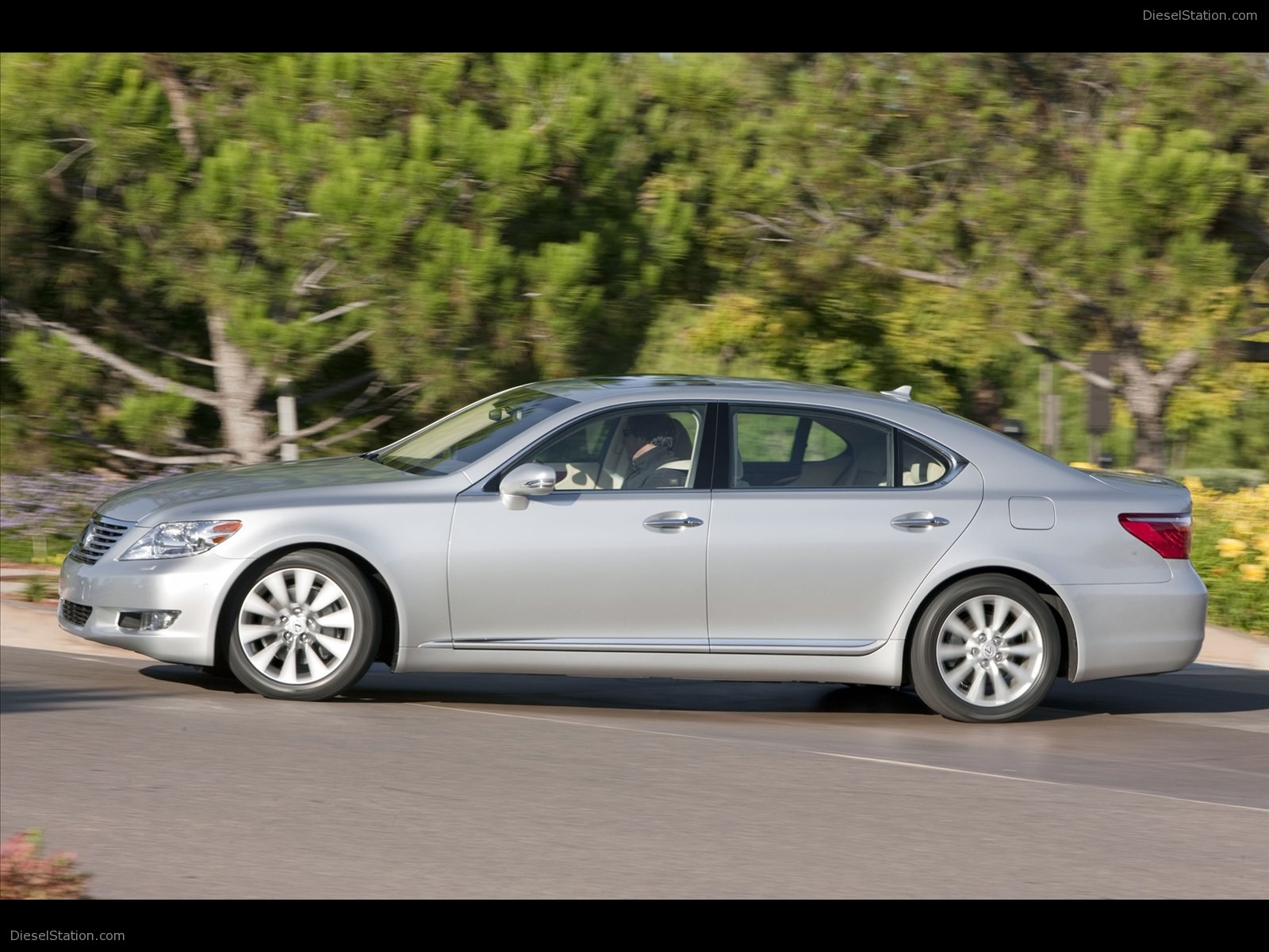 Lexus LS 460 L 2011