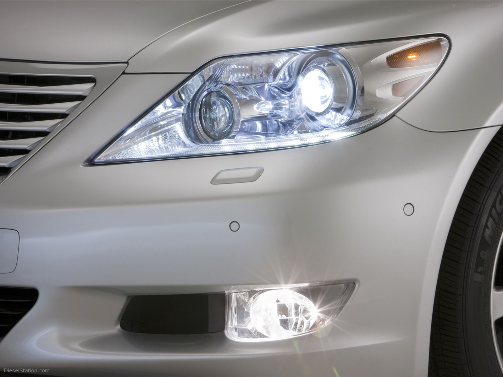 Lexus LS 460 L 2011