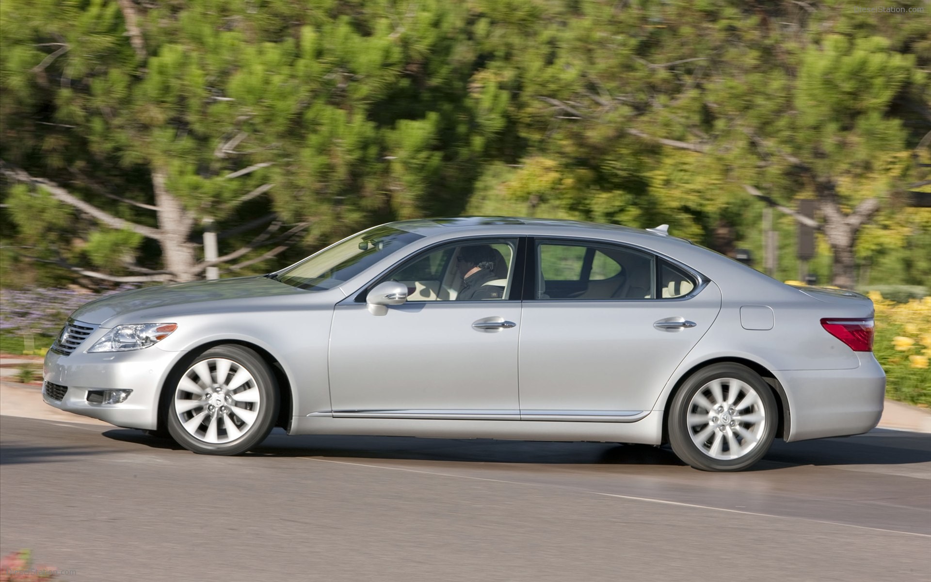 Lexus LS 460 L 2011