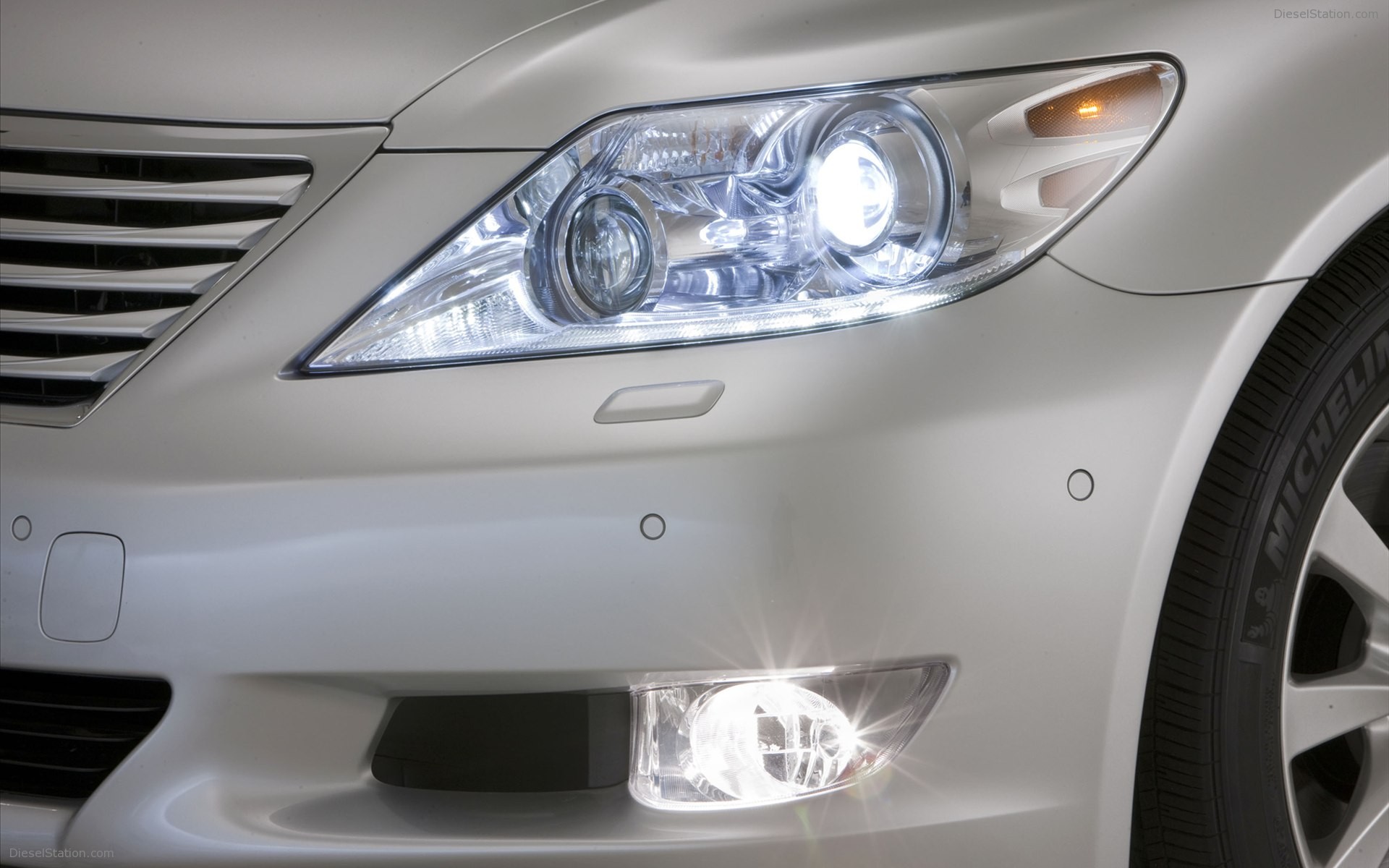 Lexus LS 460 L 2011