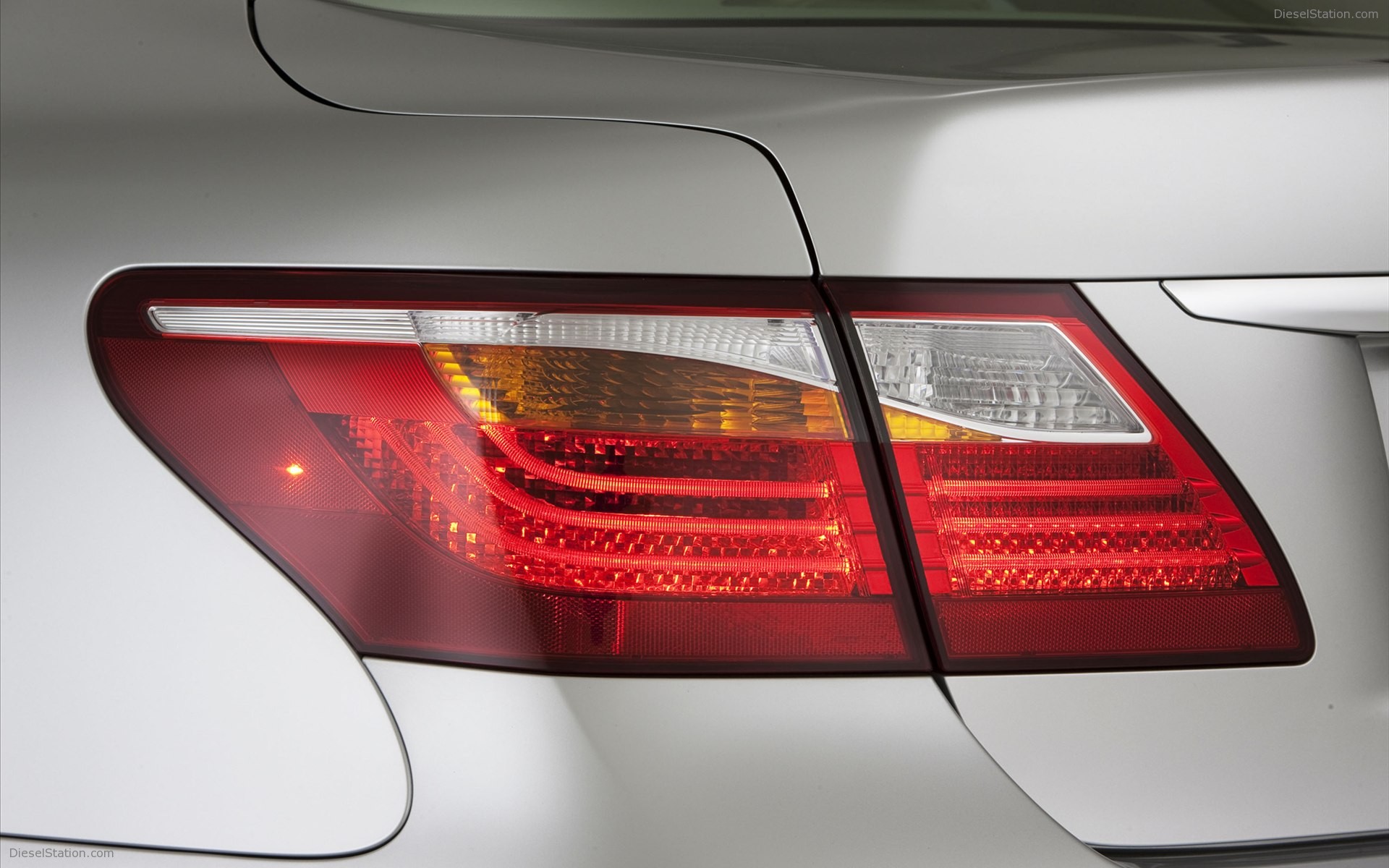 Lexus LS 460 L 2011
