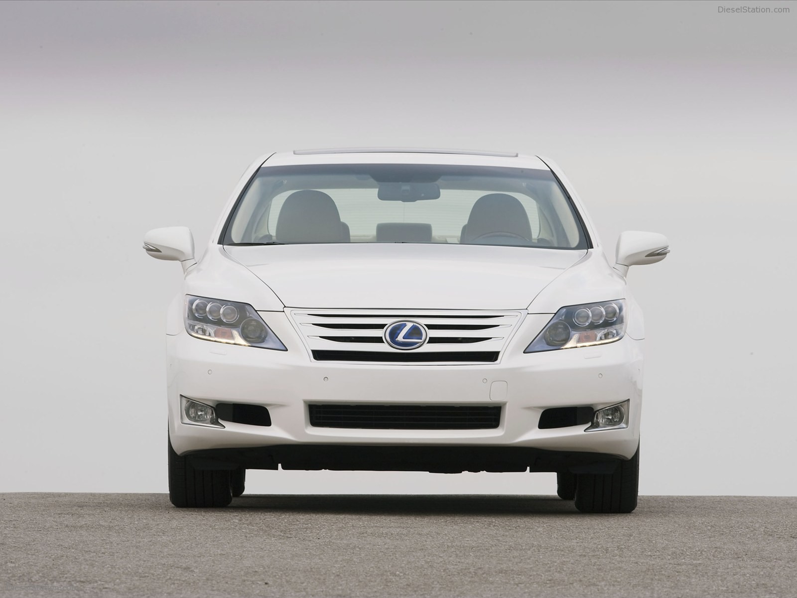 Lexus LS 600h L 2011